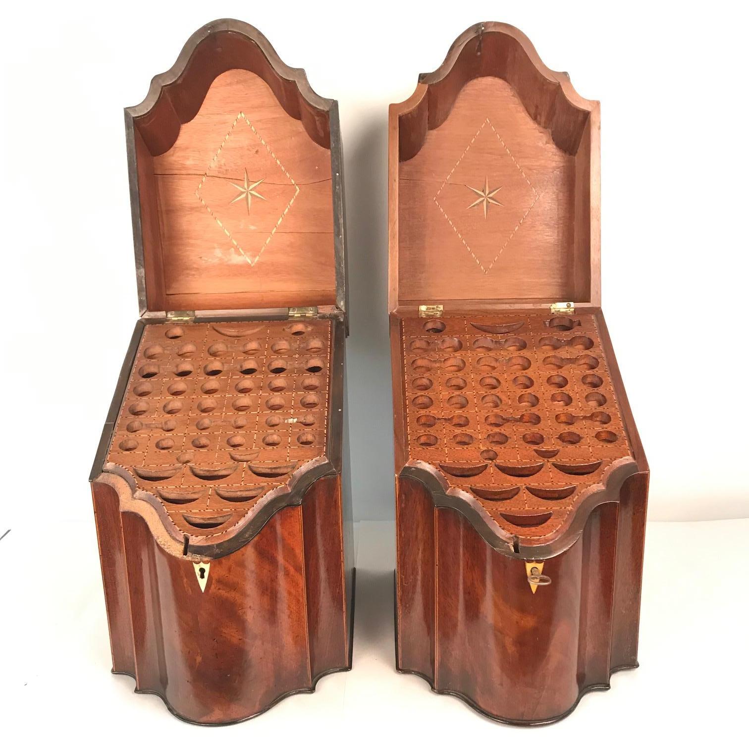 Hand-Crafted Pair of George III Mahogany Knife Boxes For Sale