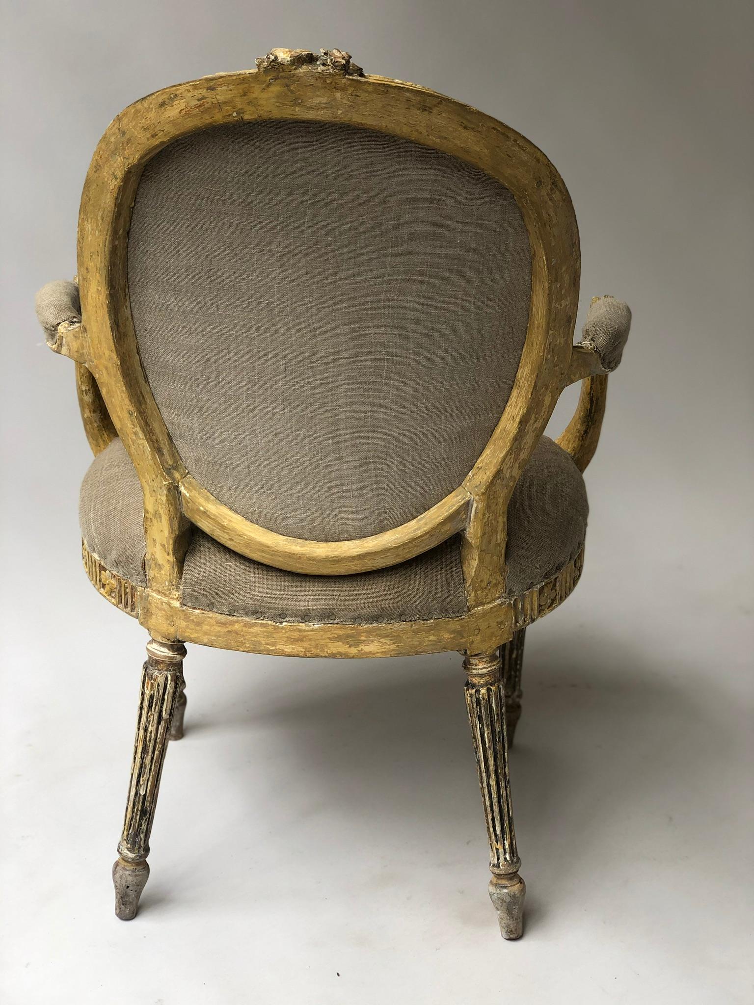 Pair of George III Parcel-Gilt Armchairs in the Manner of John Linnell In Good Condition For Sale In London, GB