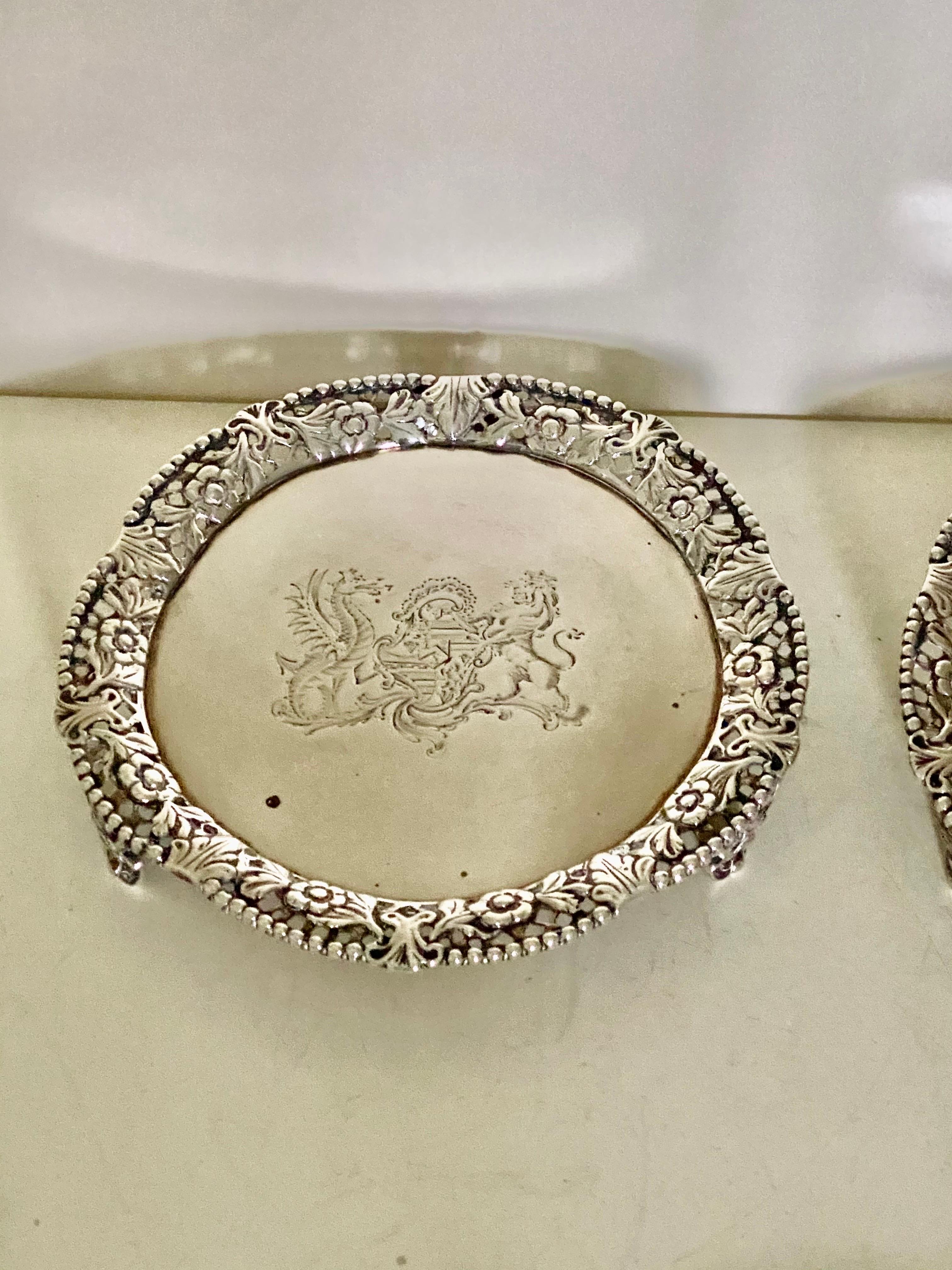 Pair of George IV Sterling Silver Salvers London, 1827 For Sale 6