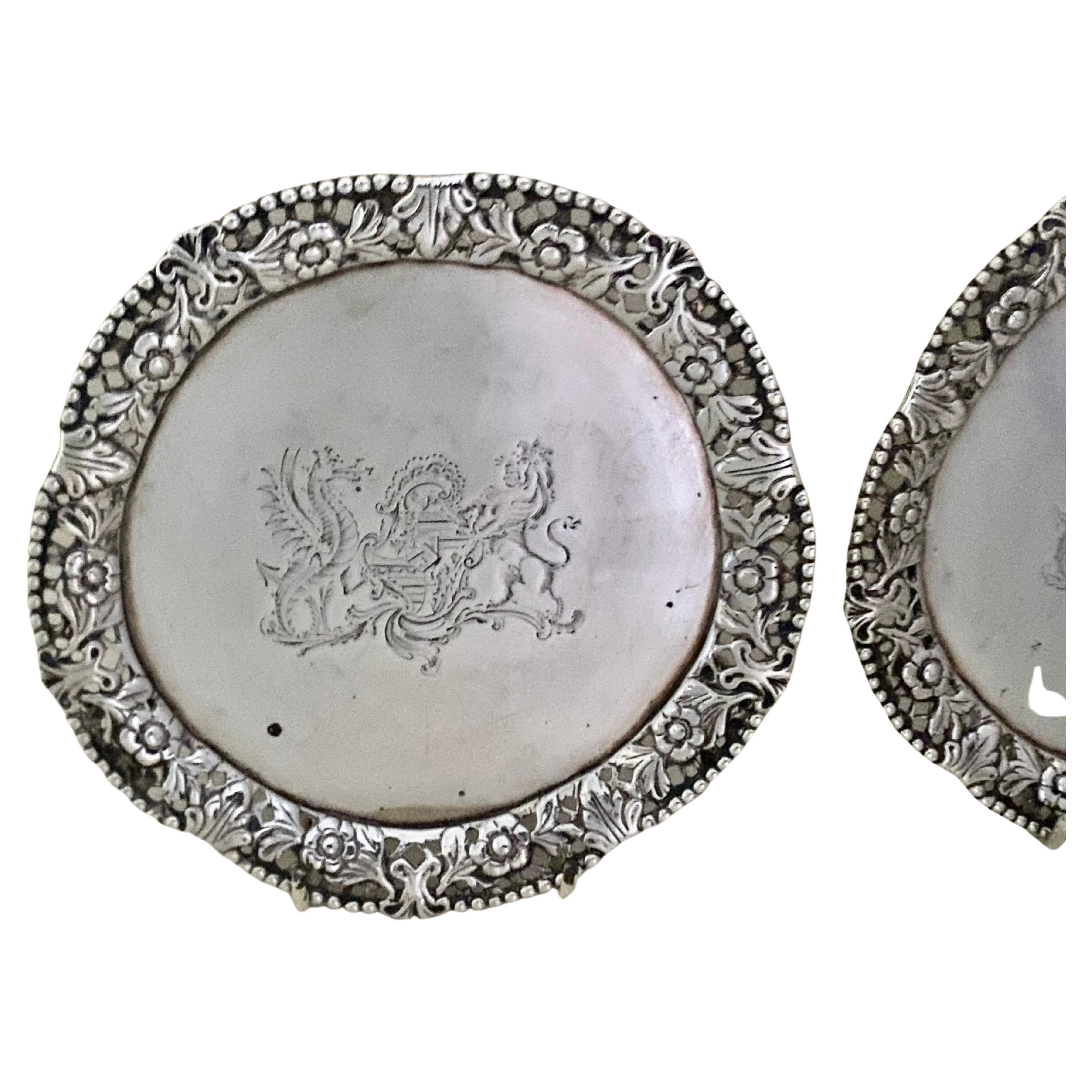 Pair of George IV Sterling Silver Salvers London, 1827 For Sale 1