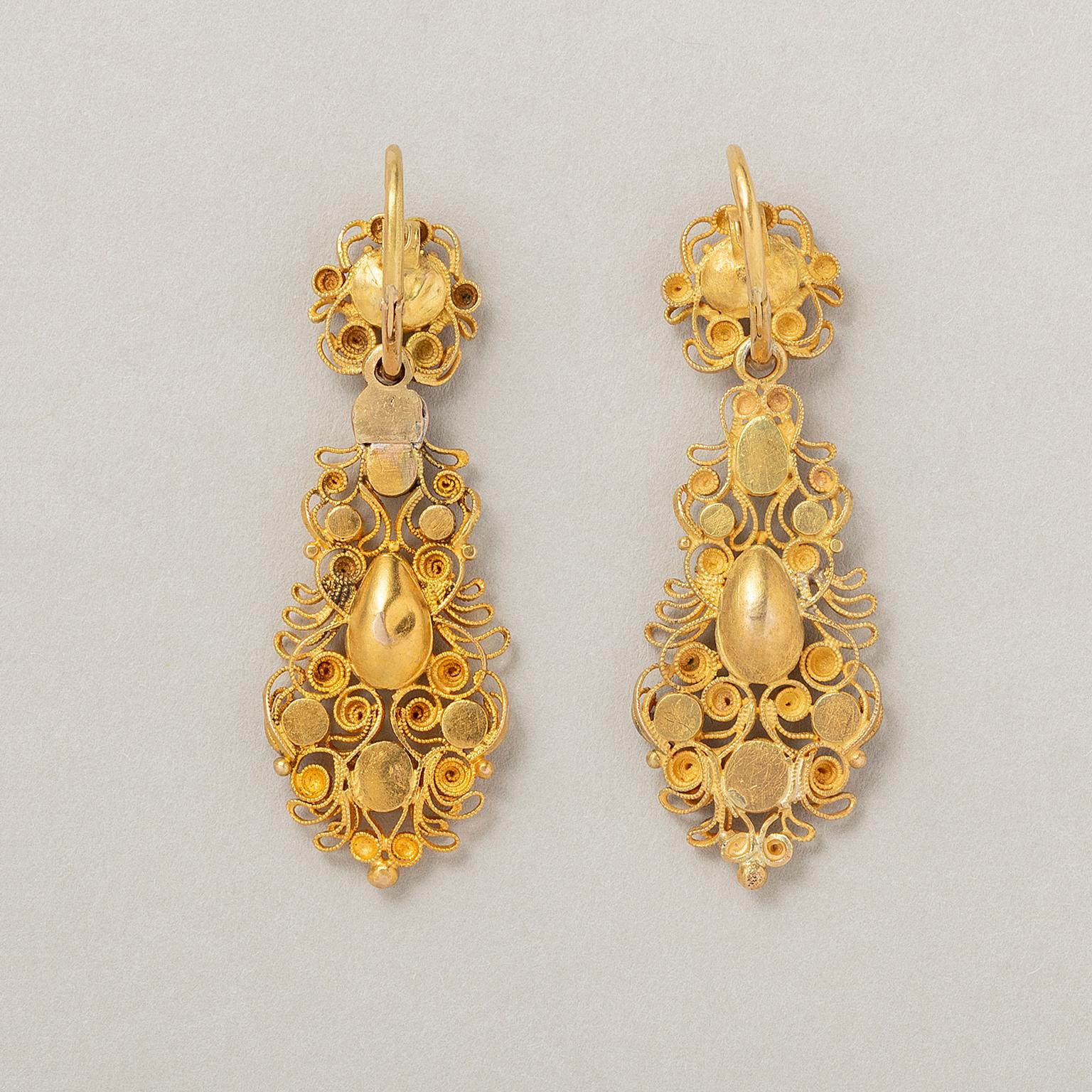 Oval Cut A pair of Georgian Day and Night Earrings with Turquoise and Chrysoberyl For Sale