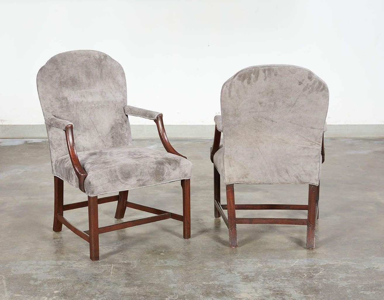 Paire de chaises de bibliothèque géorgiennes en vente 3