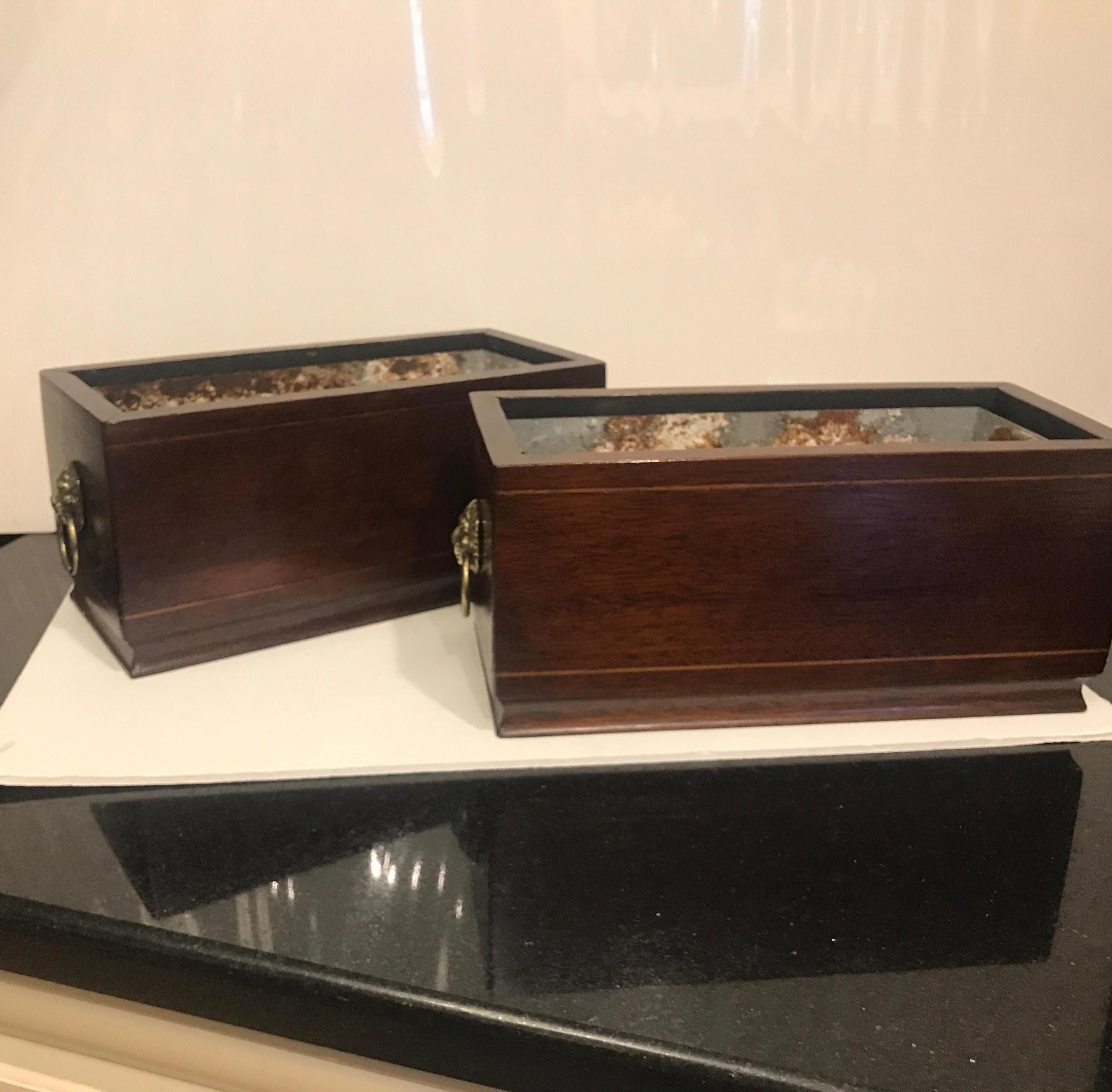 Pair of Georgian Style Mahogany Lined Box Planters In Good Condition In Lambertville, NJ
