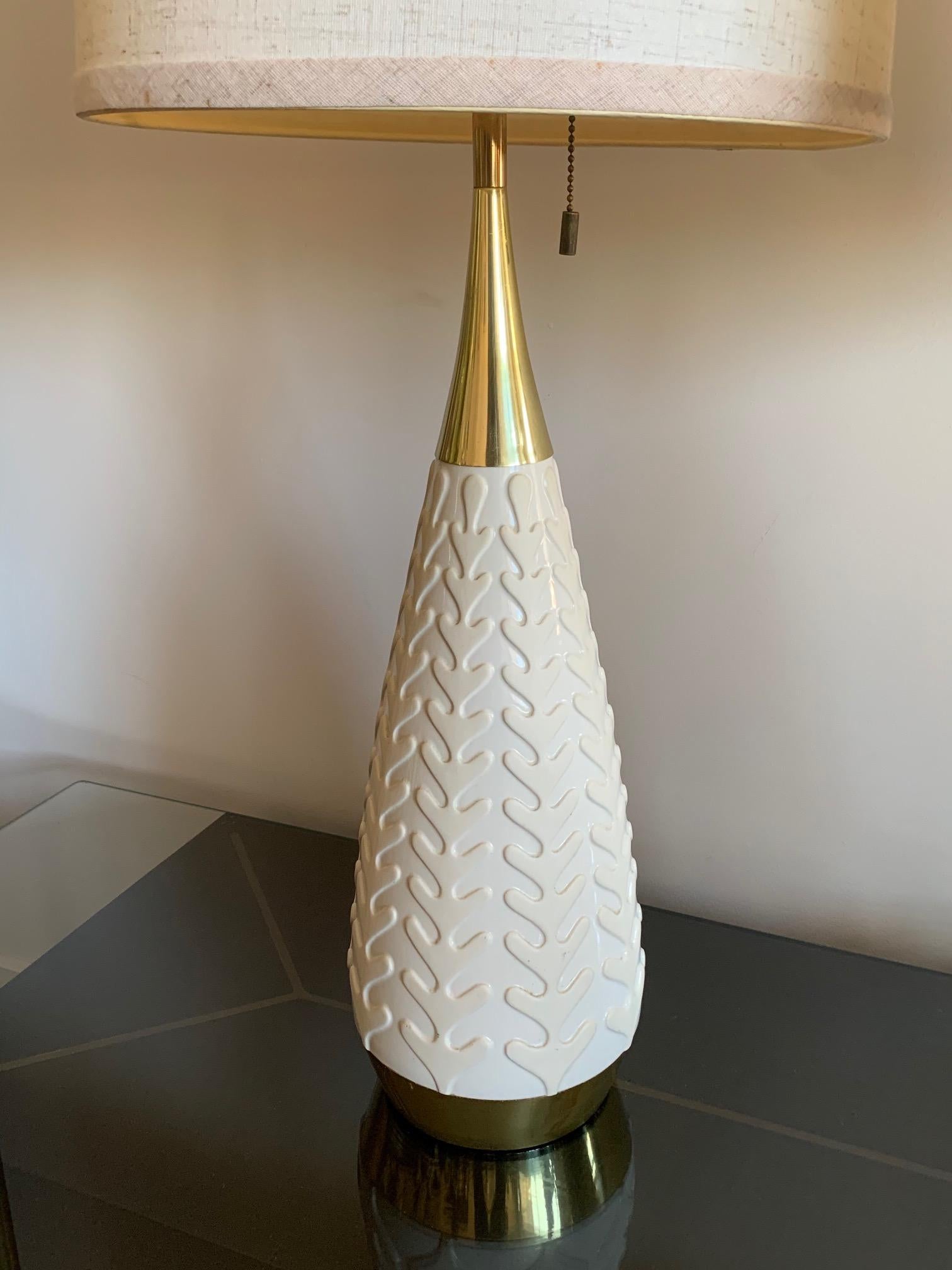 Mid-Century Modern Pair of Gerald Thurston Lightolier Table Lamps
