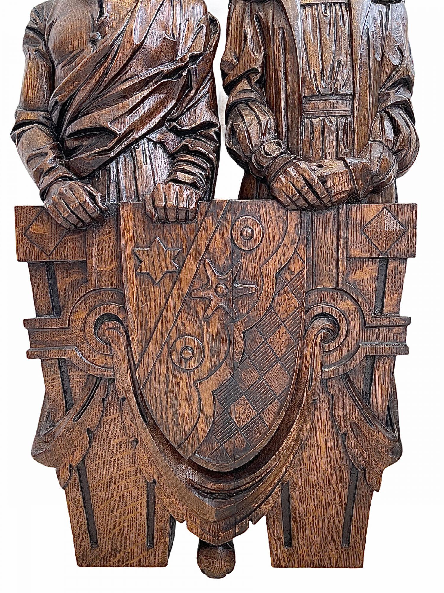 Early 19th Century Pair of German Oak Caryatidal Figures Depicting Historicism For Sale 2