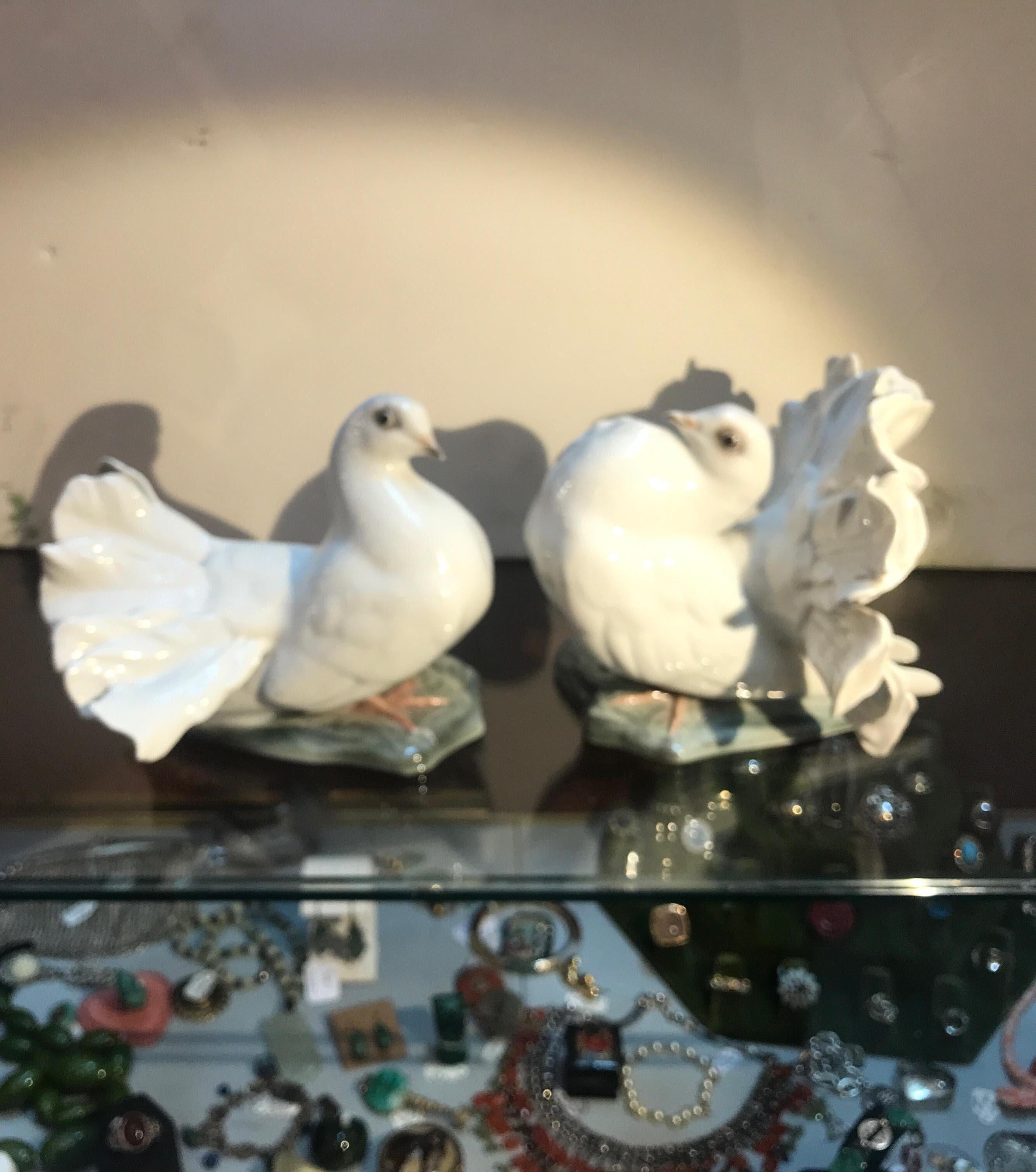 Pair of German Porcelain White Doves, 1930s 2
