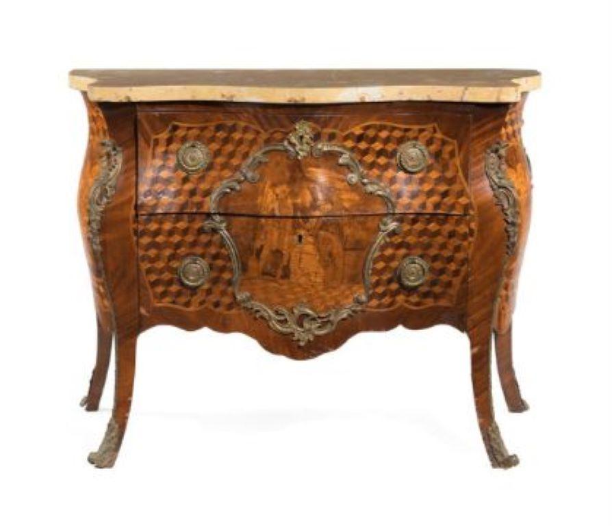 A Pair of German Small Gilt Mounted Marquetry & Parquetry Serpentine Commodes In Good Condition In Lincoln, GB