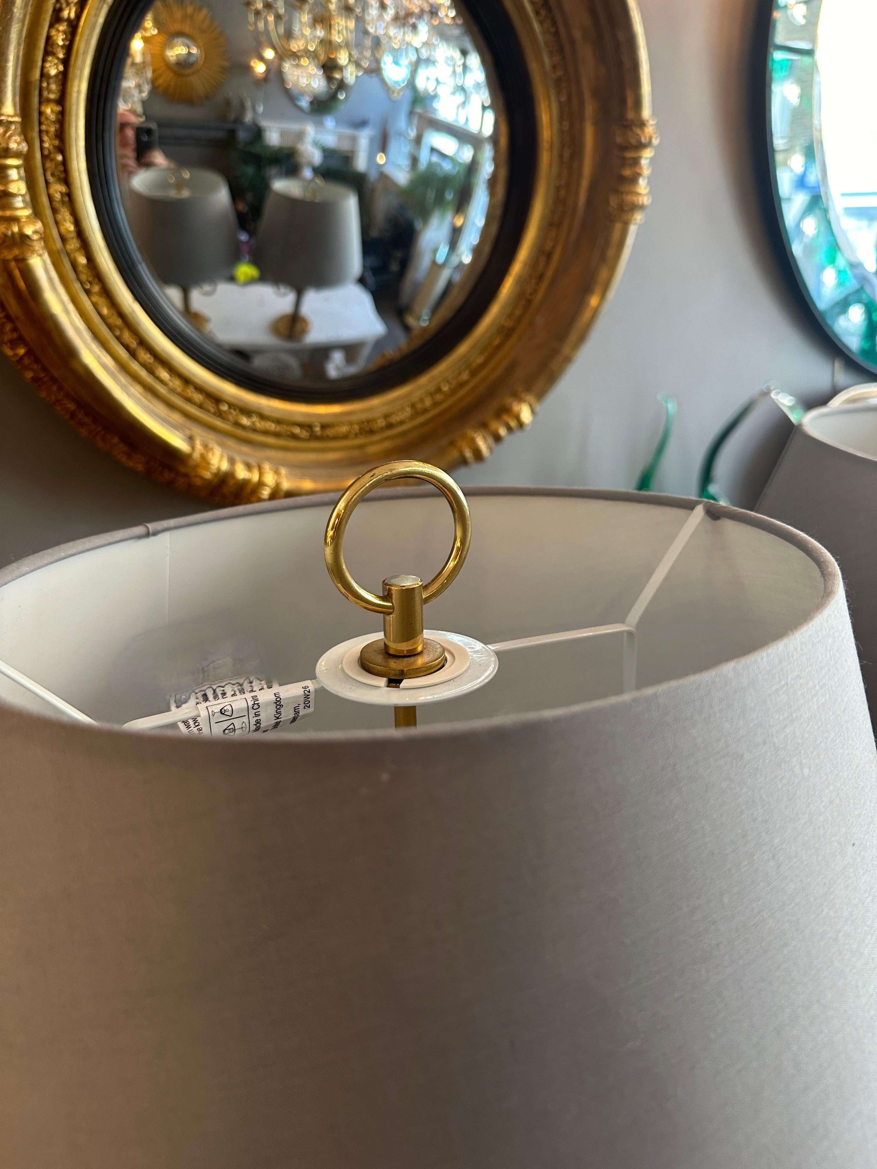 Paire de lampes à bougie de style Bouliotte française en laiton doré en vente 3