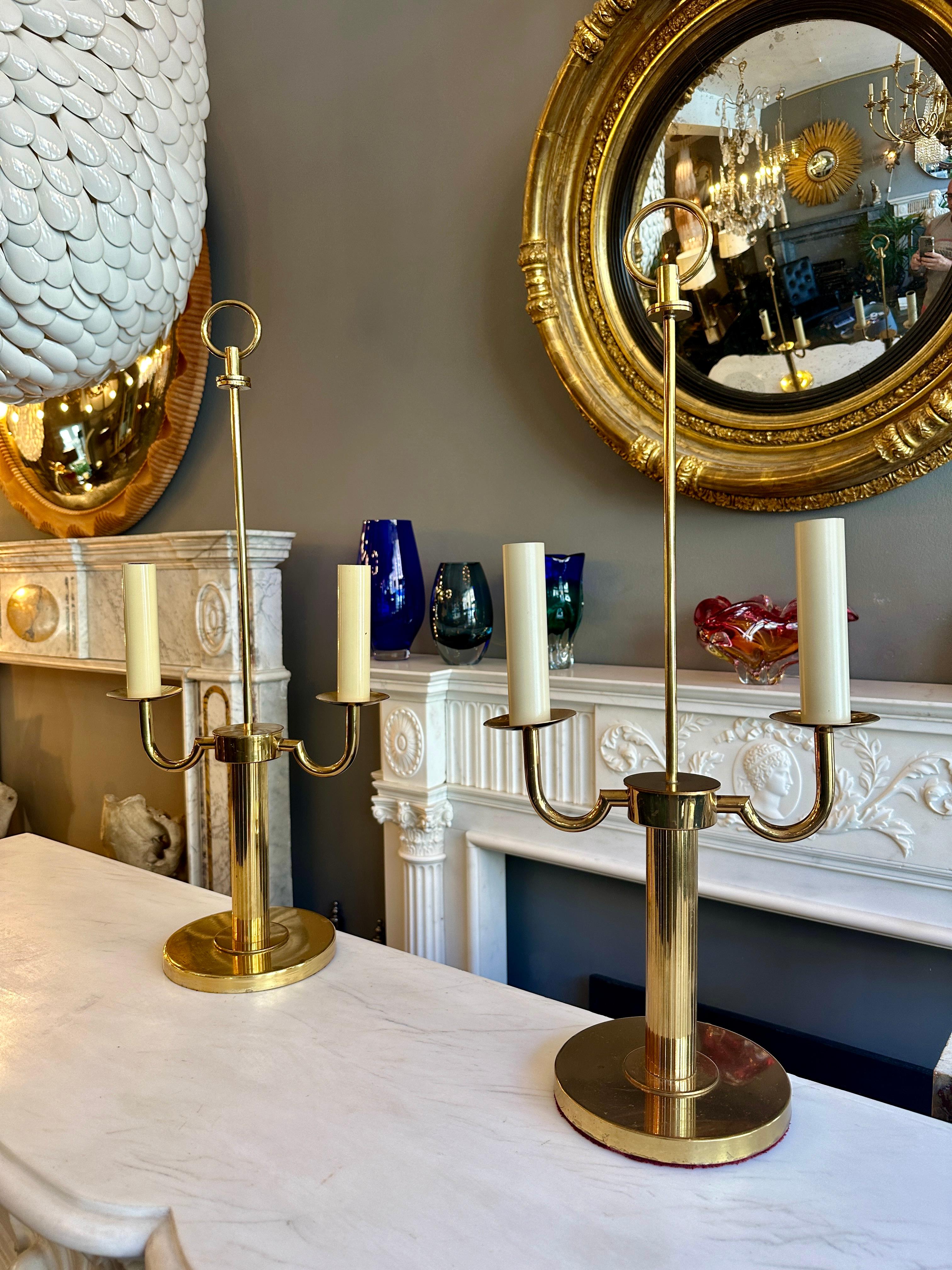 Paire de lampes à bougie de style Bouliotte française en laiton doré en vente 6