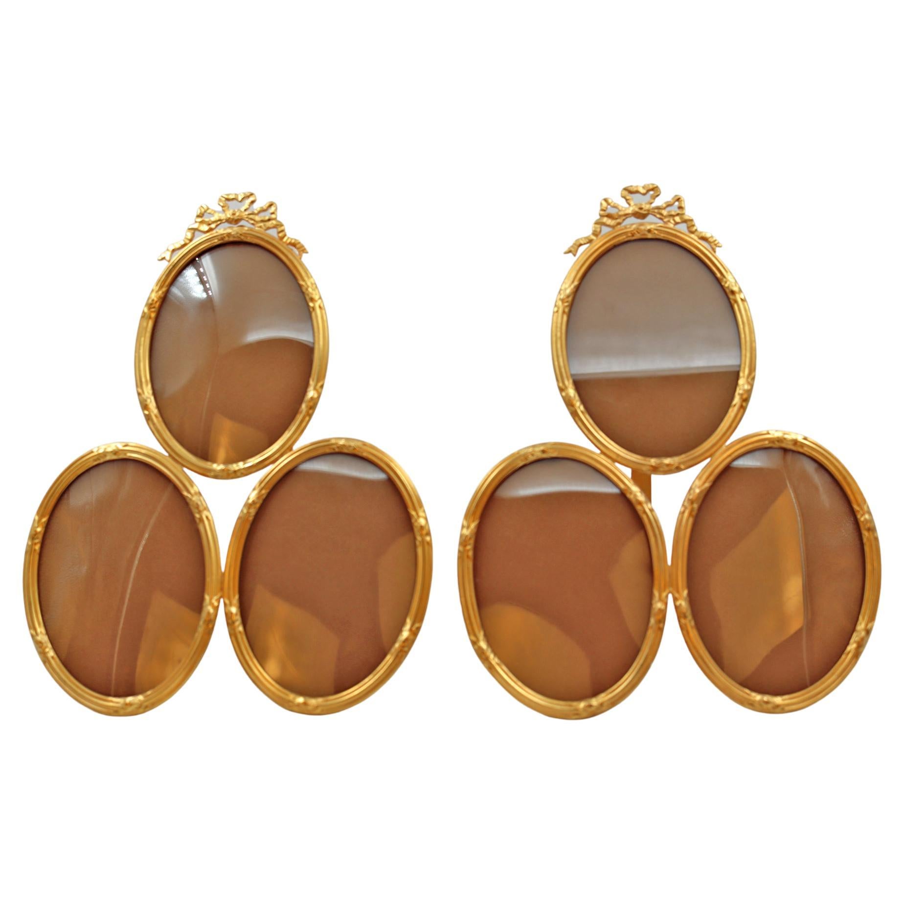 Pair of Gilt Bronze Photo Frames with Floral Decoration For Sale at 1stDibs