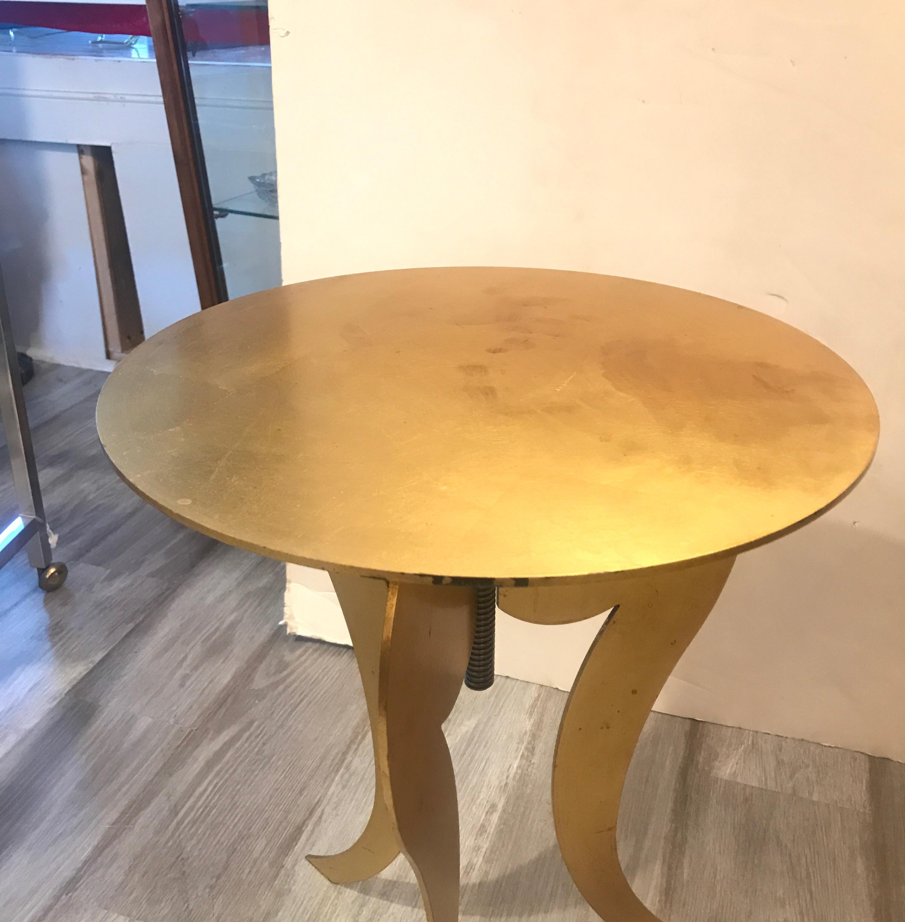 Pair of Gilt Steel Adjustable Round Pedestal Tables attributed to Sergio Terzani In Good Condition In Lambertville, NJ