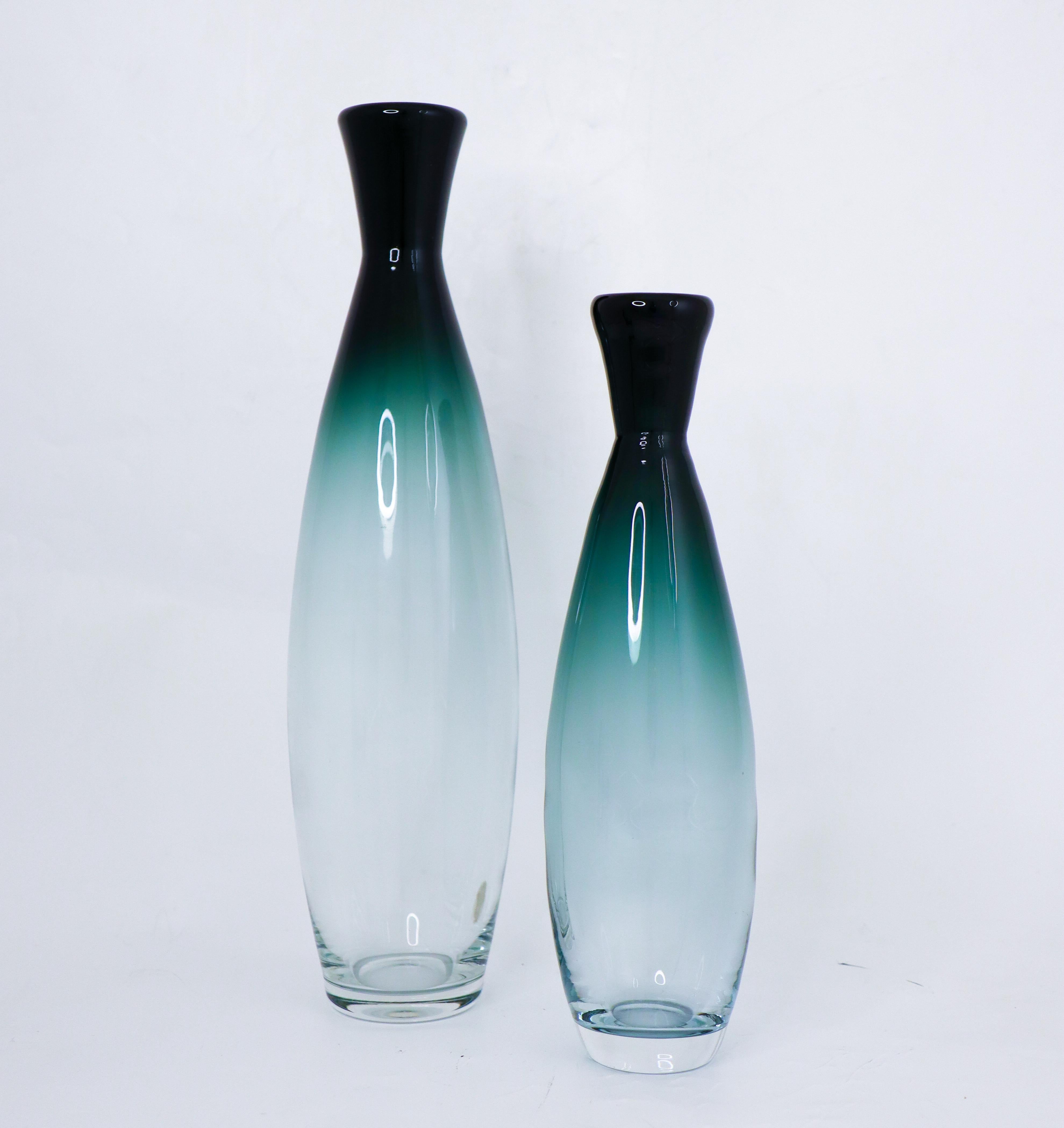 Scandinavian Modern A pair of glass vases - Bengt Orup 