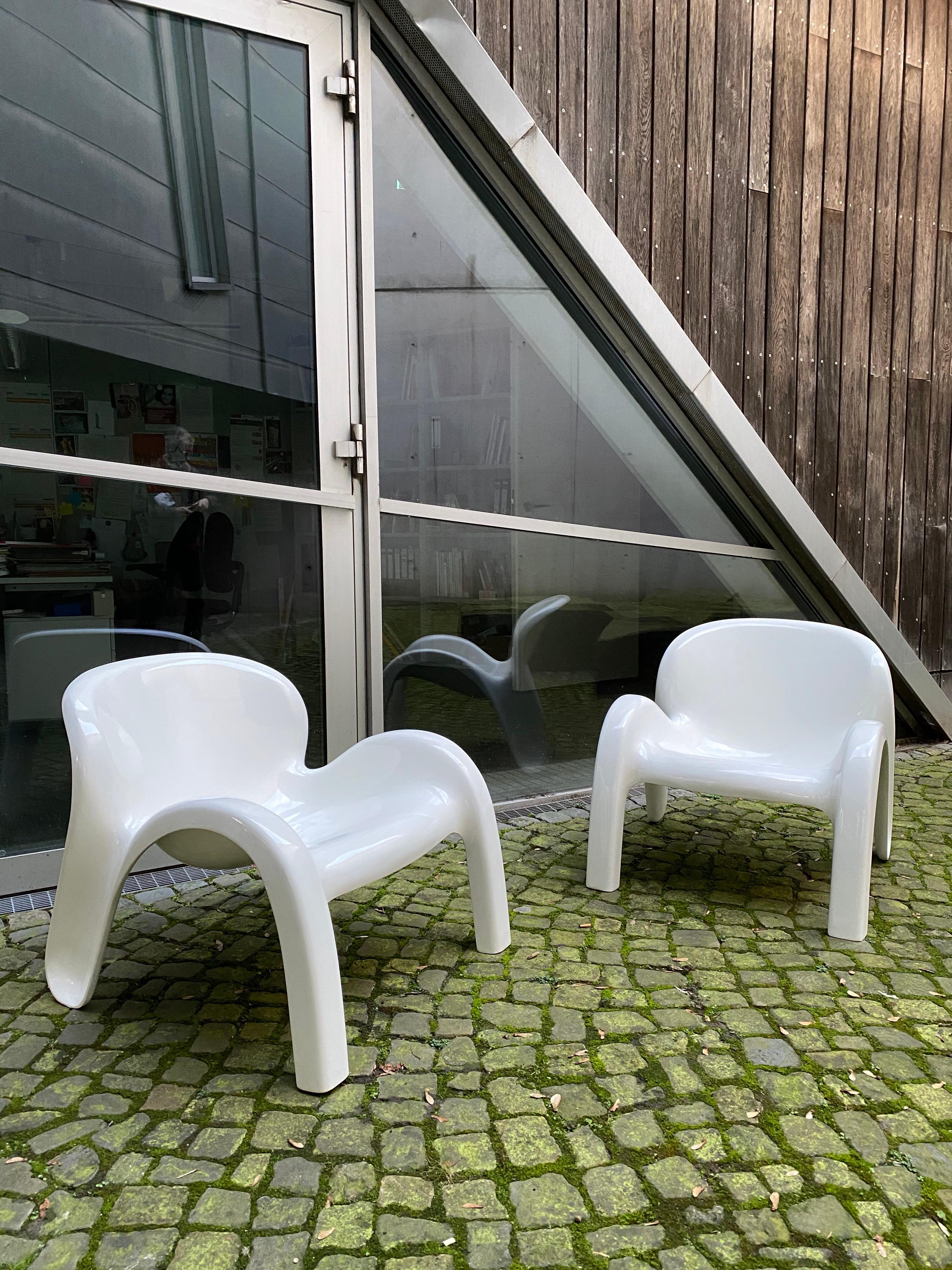 Late 20th Century Pair of GN2 Peter Ghyczy Lounge Pool Chairs for Reuter, Form+Life Collection