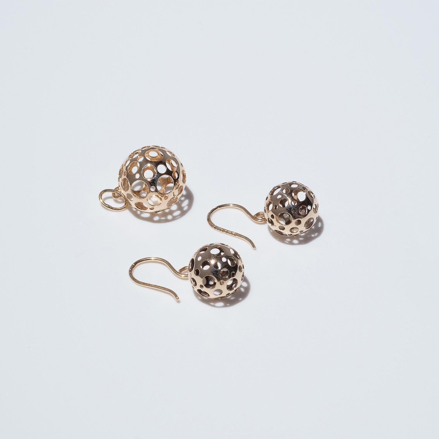 Pair of Gold Earrings, Liisa Vitali, 1971 3