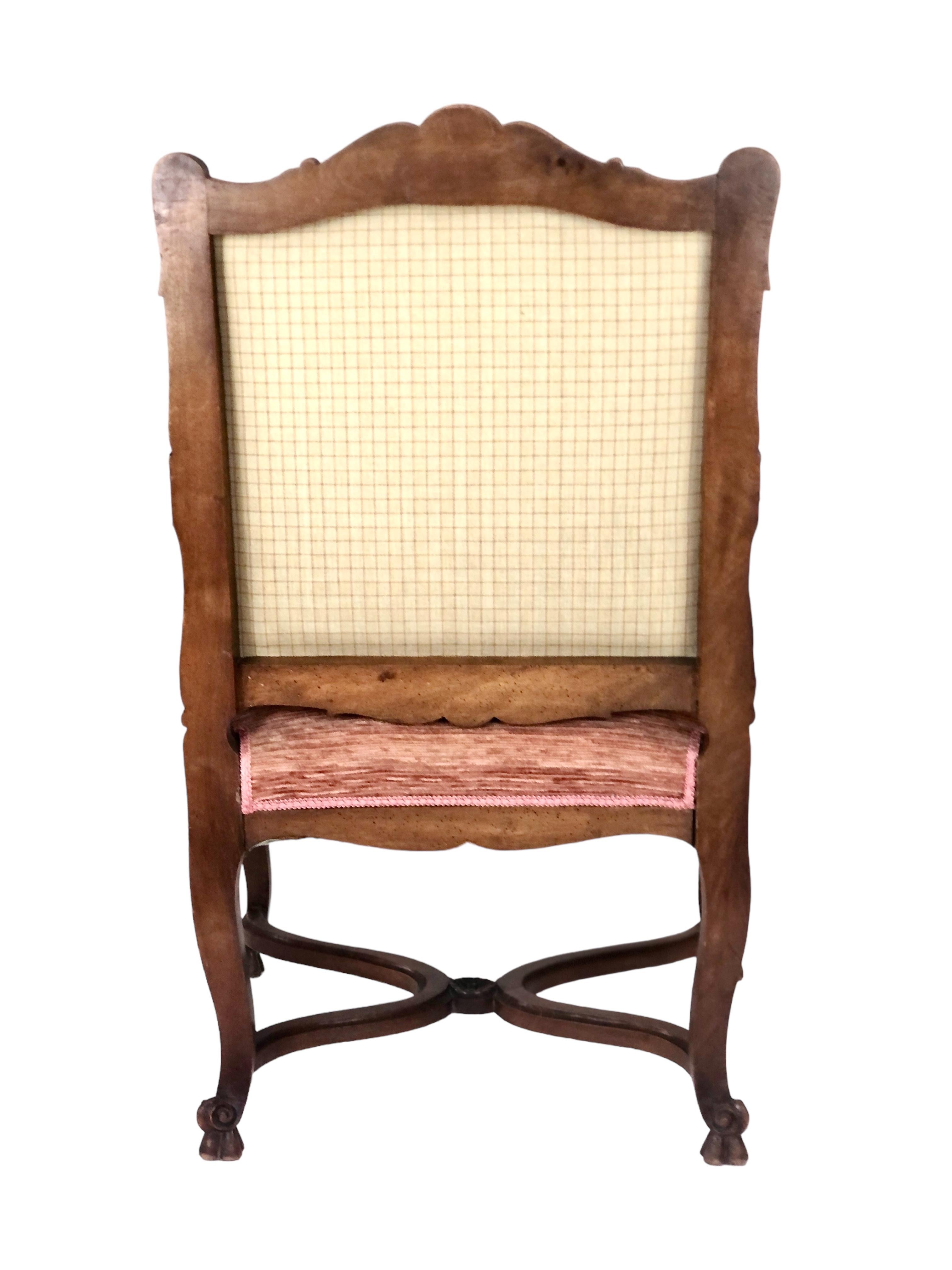 19th Century Pair of Walnut Regency Chairs Called “Fauteuils à La Reine” For Sale 1