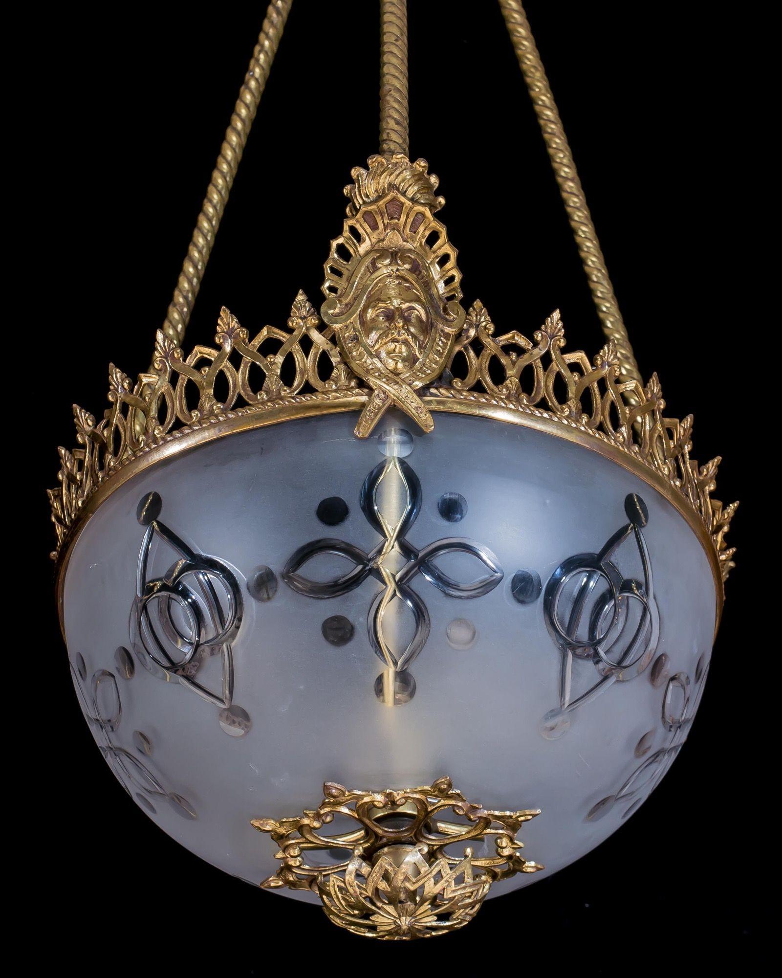 A Pair Of Gothic Victorian Hall Lights In condizioni buone in vendita a Steyning, West sussex