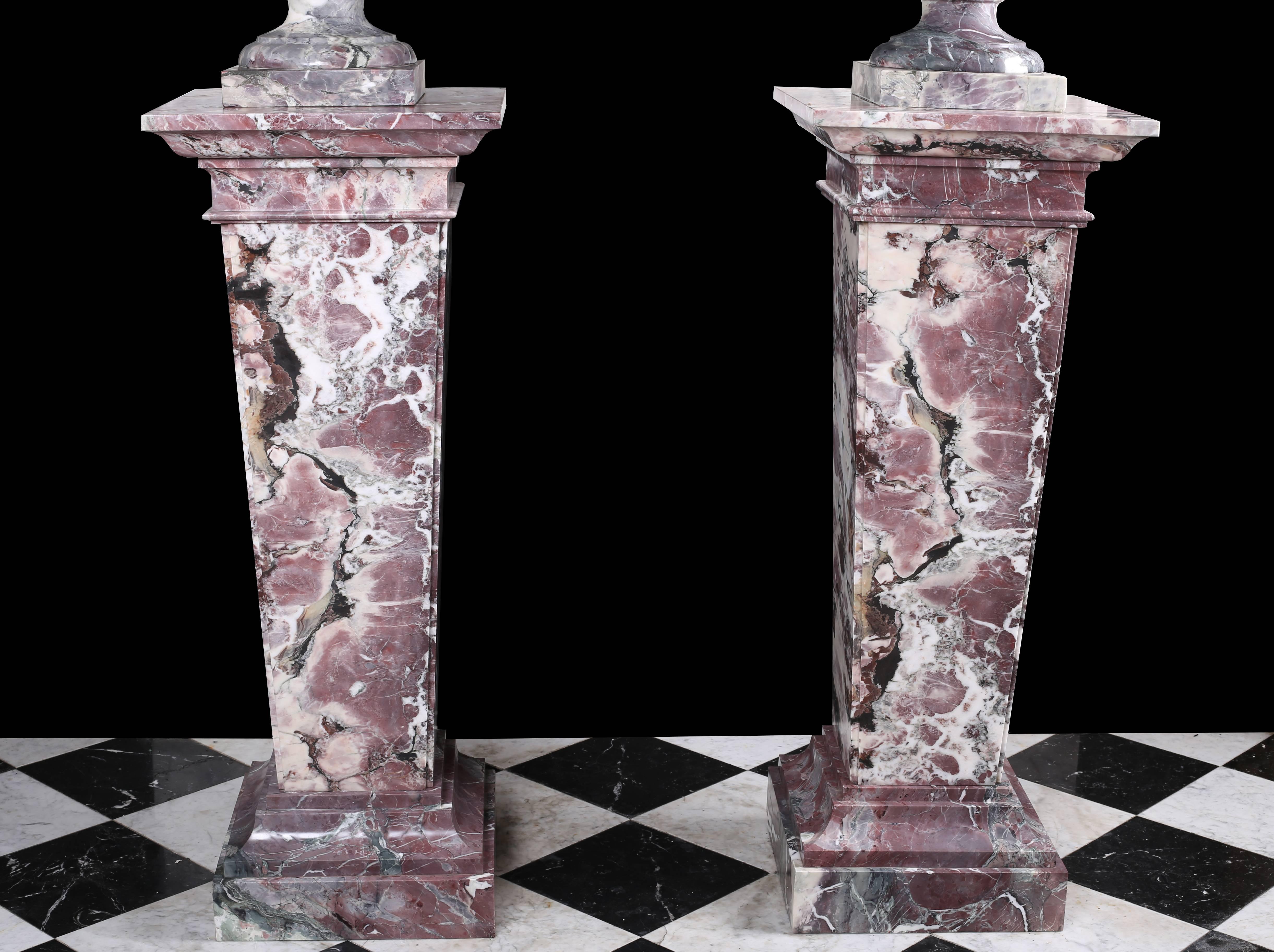 Italian Pair of Grand Marble Urns on Column Plinths in the Neoclassical Style For Sale
