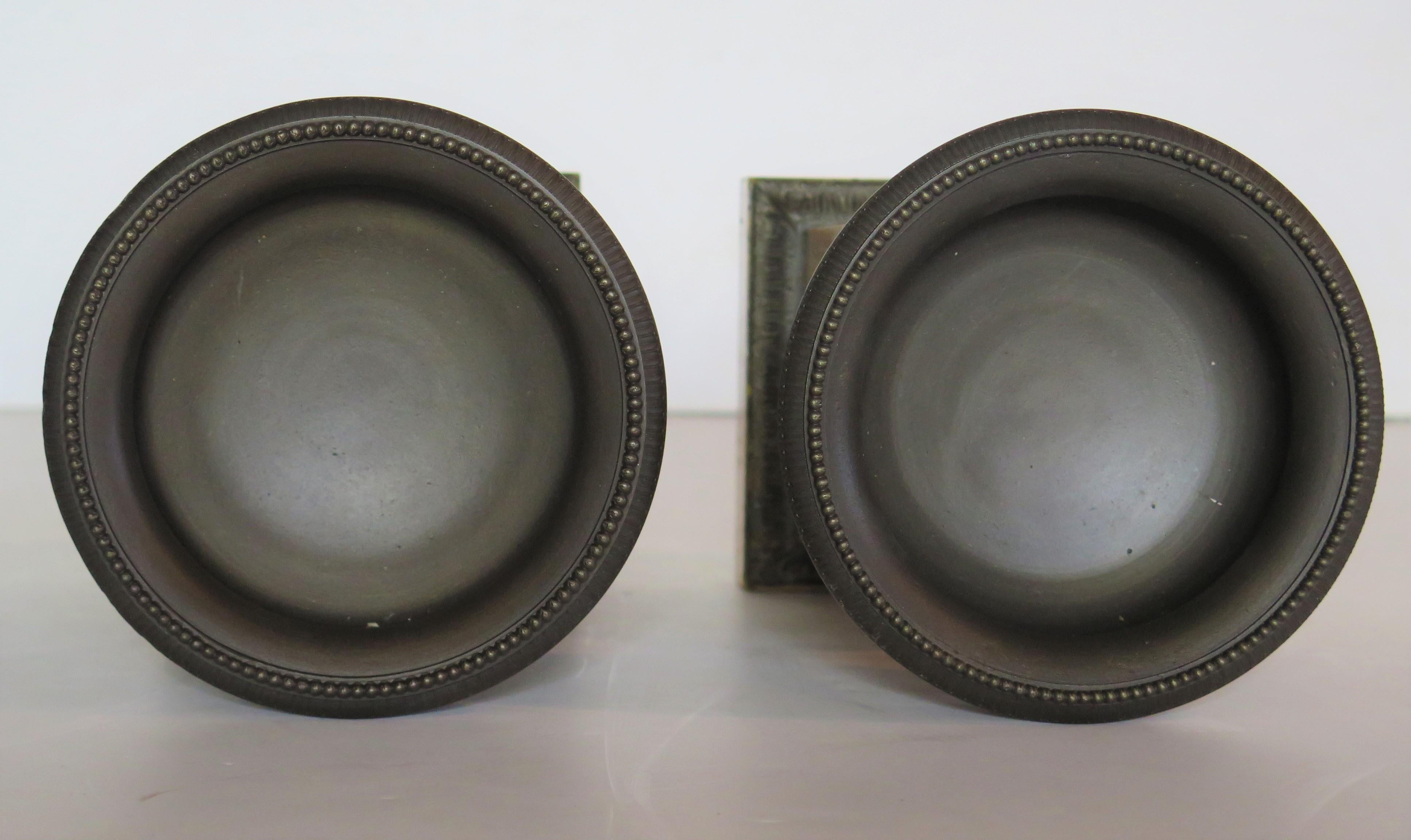 A Pair of Grand Tour Bronze Tazzas on Sienna Marble Plinths For Sale 3