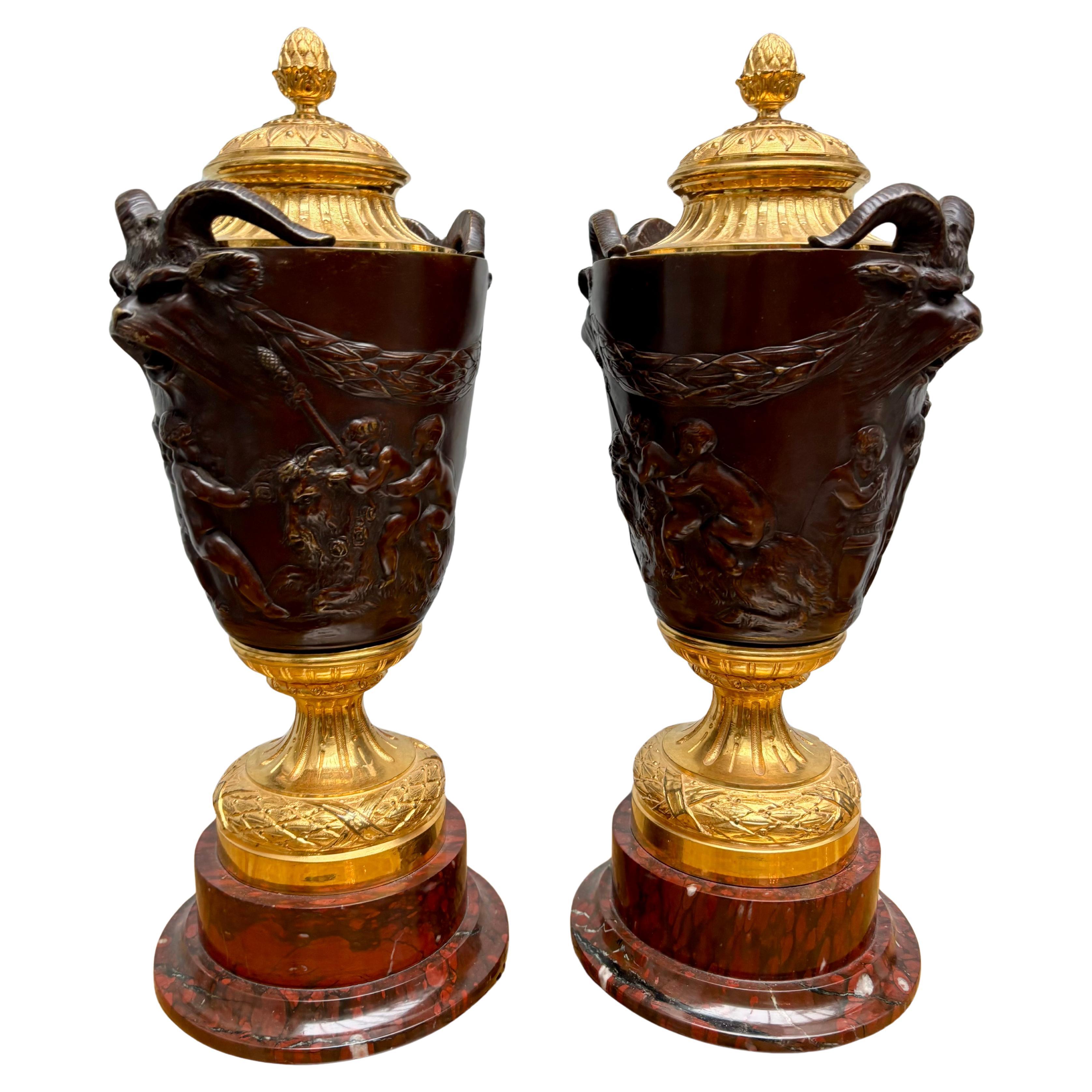 Coppia di cassette Grand Tour Griotte in marmo e bronzo dopo Clodion in vendita