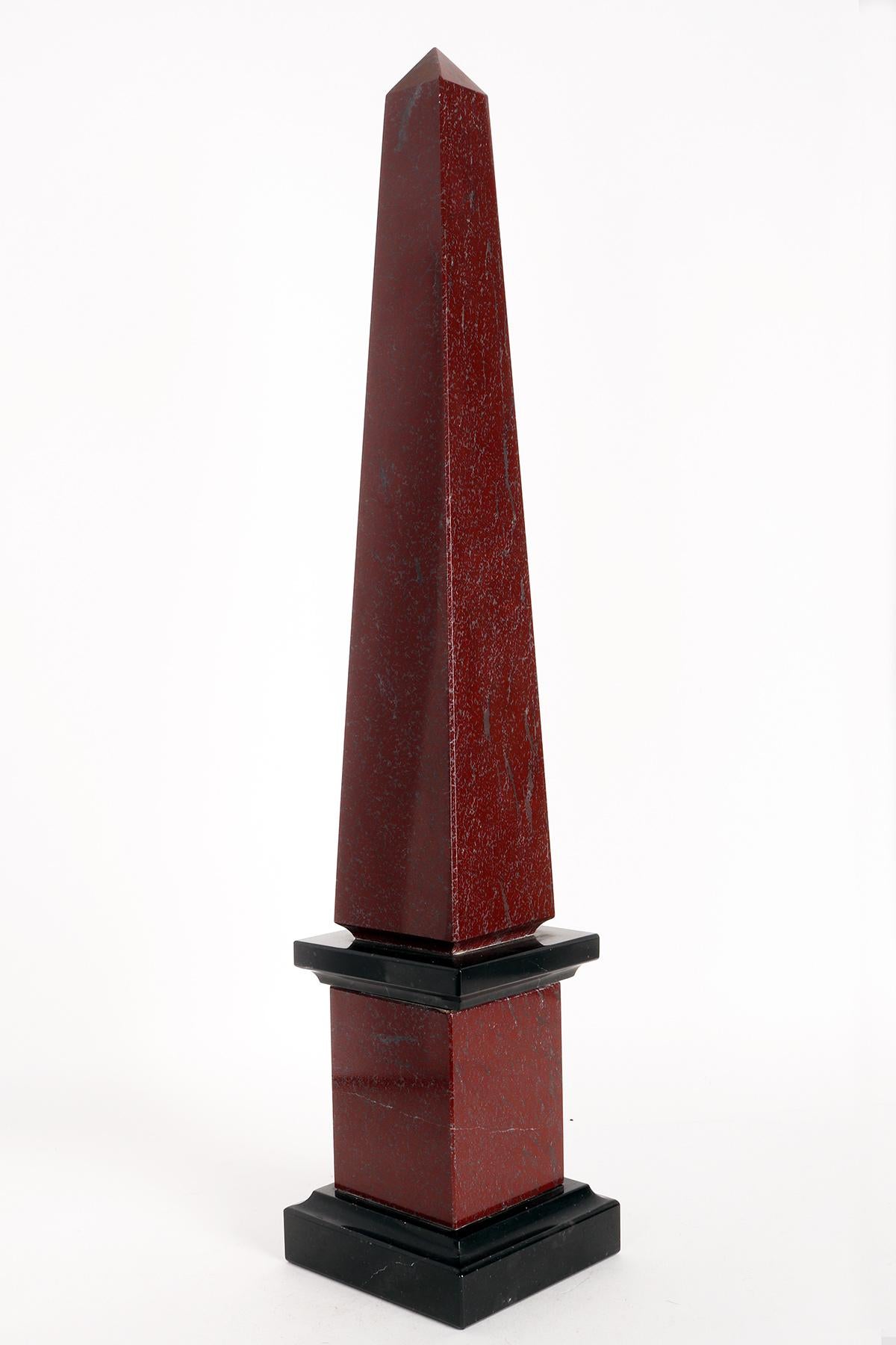 Marble A pair of Grand Tour obelisks, Italy second half of 19th century. For Sale