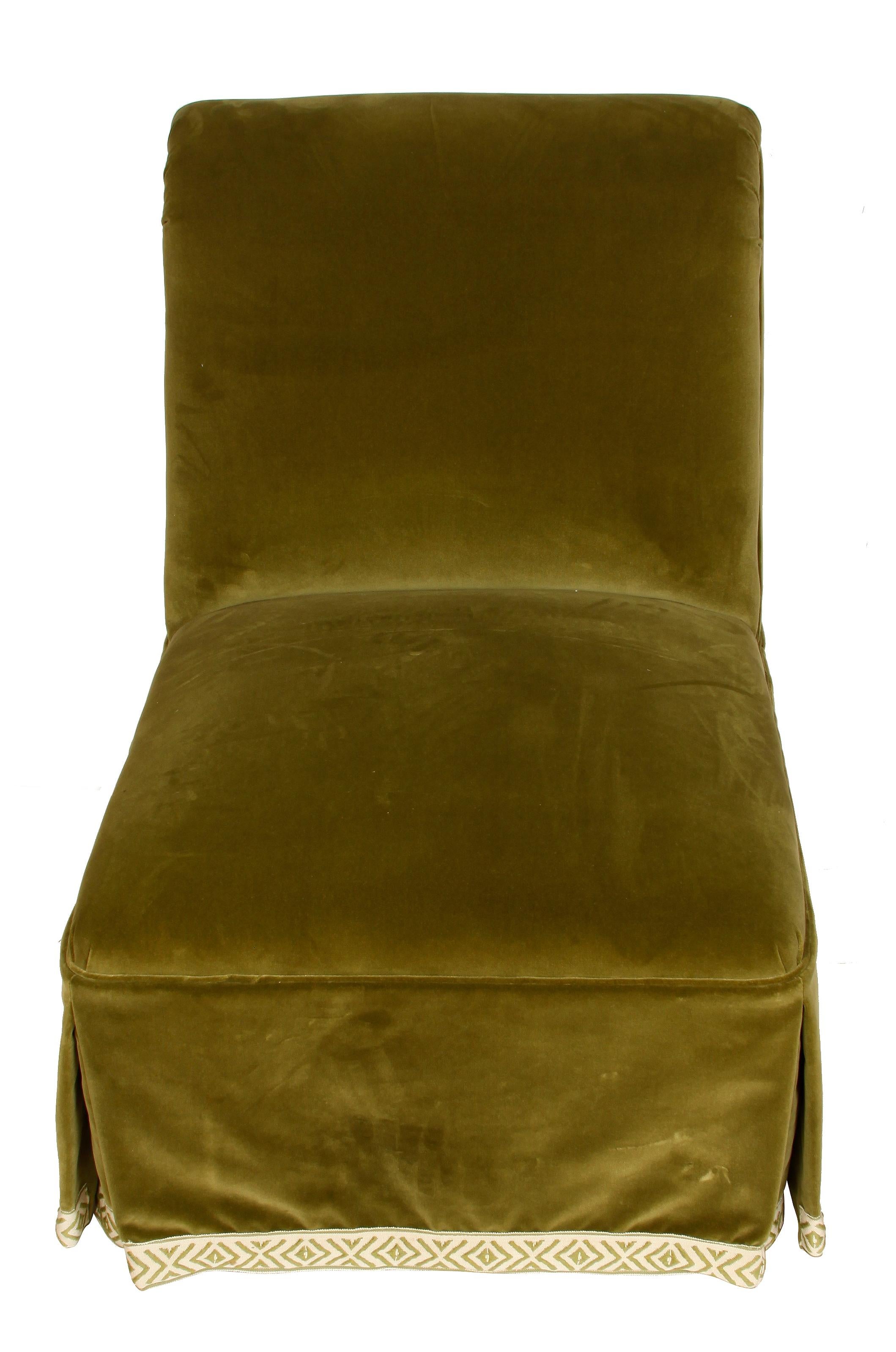 Pair of Green Velvet Slipper Chairs with Tape Trim In Good Condition In Locust Valley, NY
