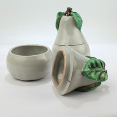 Coppia di scatole da tavolo coperte in ceramica italiana grigia, XX secolo