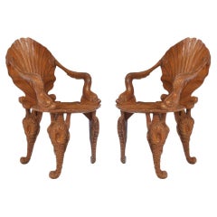 Chaises Grotto Shell, trois disponibles