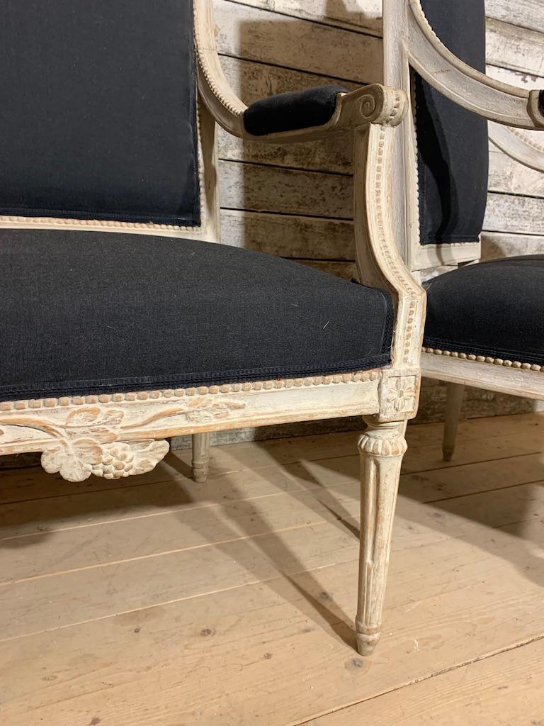 Carved A pair of Gustavian armchairs For Sale