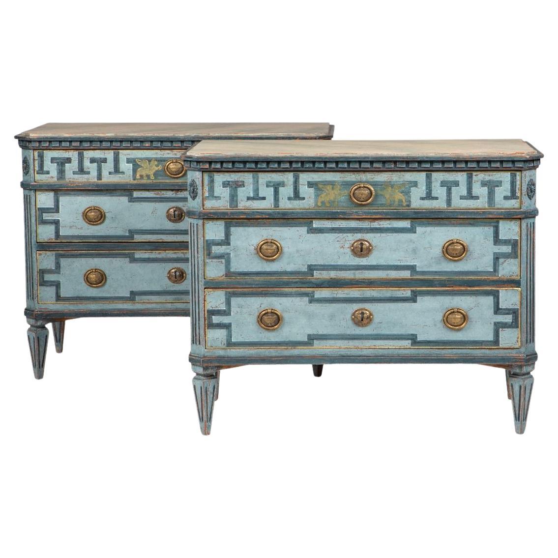 Coppia di cassettiere in stile gustaviano, Svezia 1840-1860.