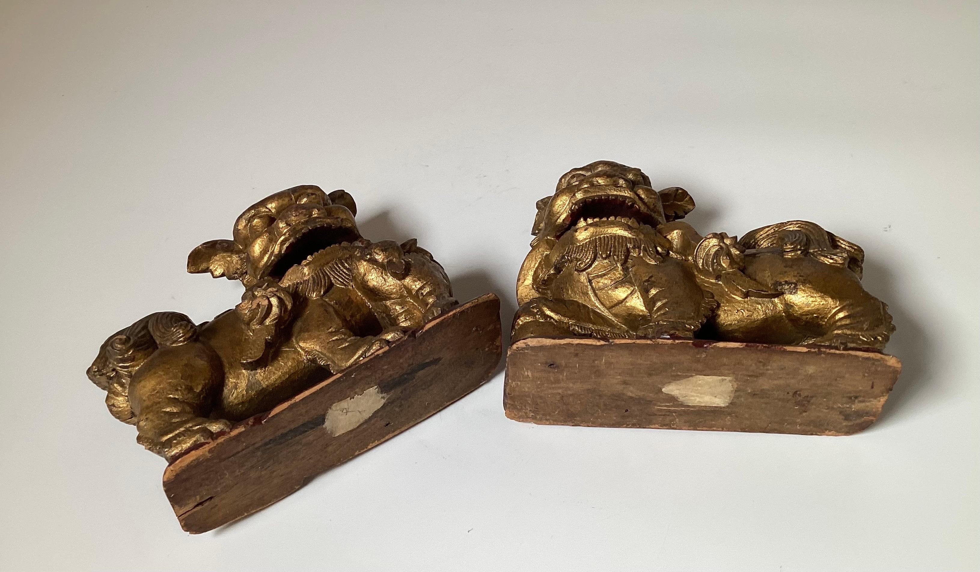 A Pair of Hand Carved Gilt Wood Chinese Export Foo Dogs  For Sale 3
