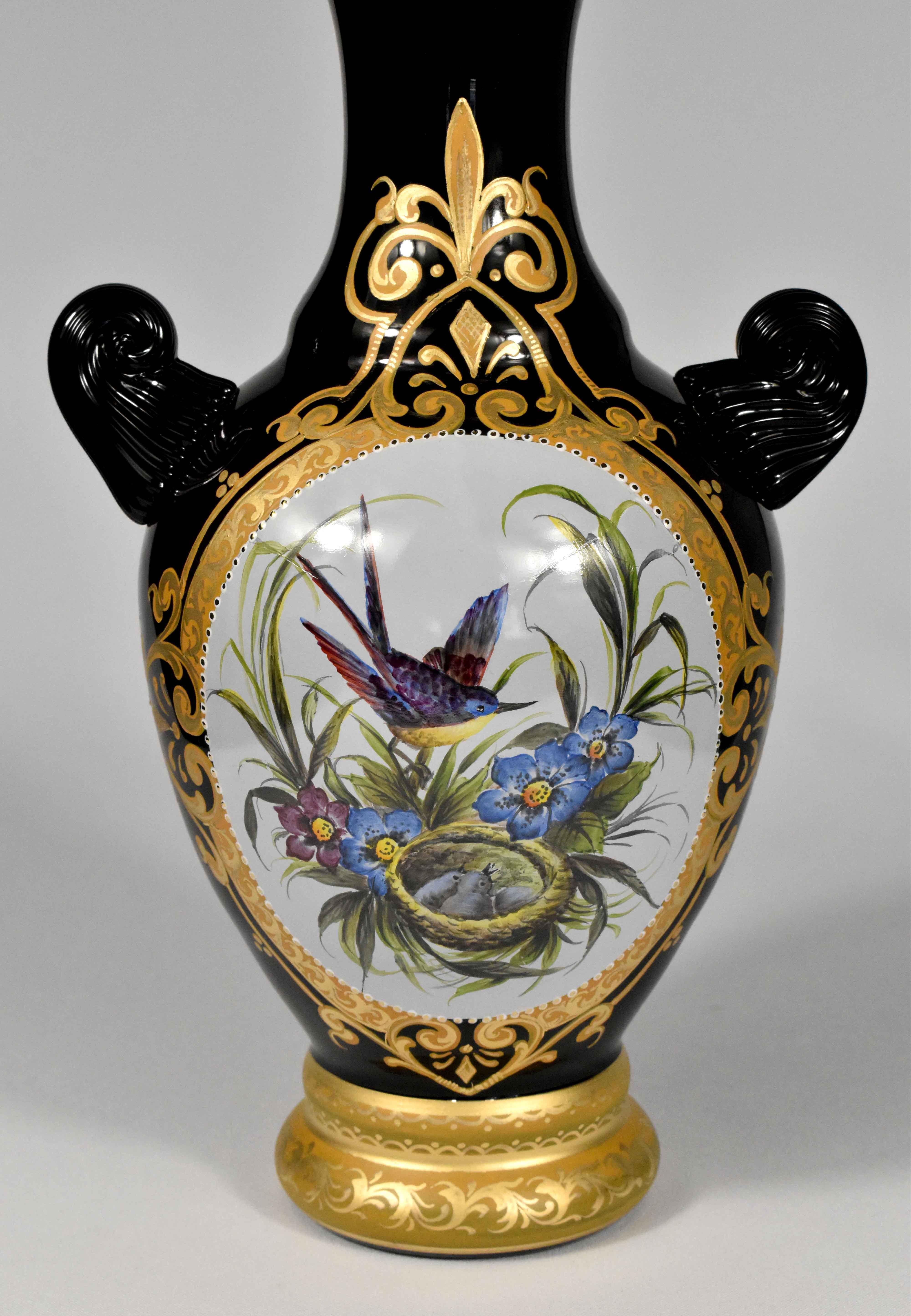 Paire de vases peints à la main, verre de style bohème du 19ème siècle en vente 1