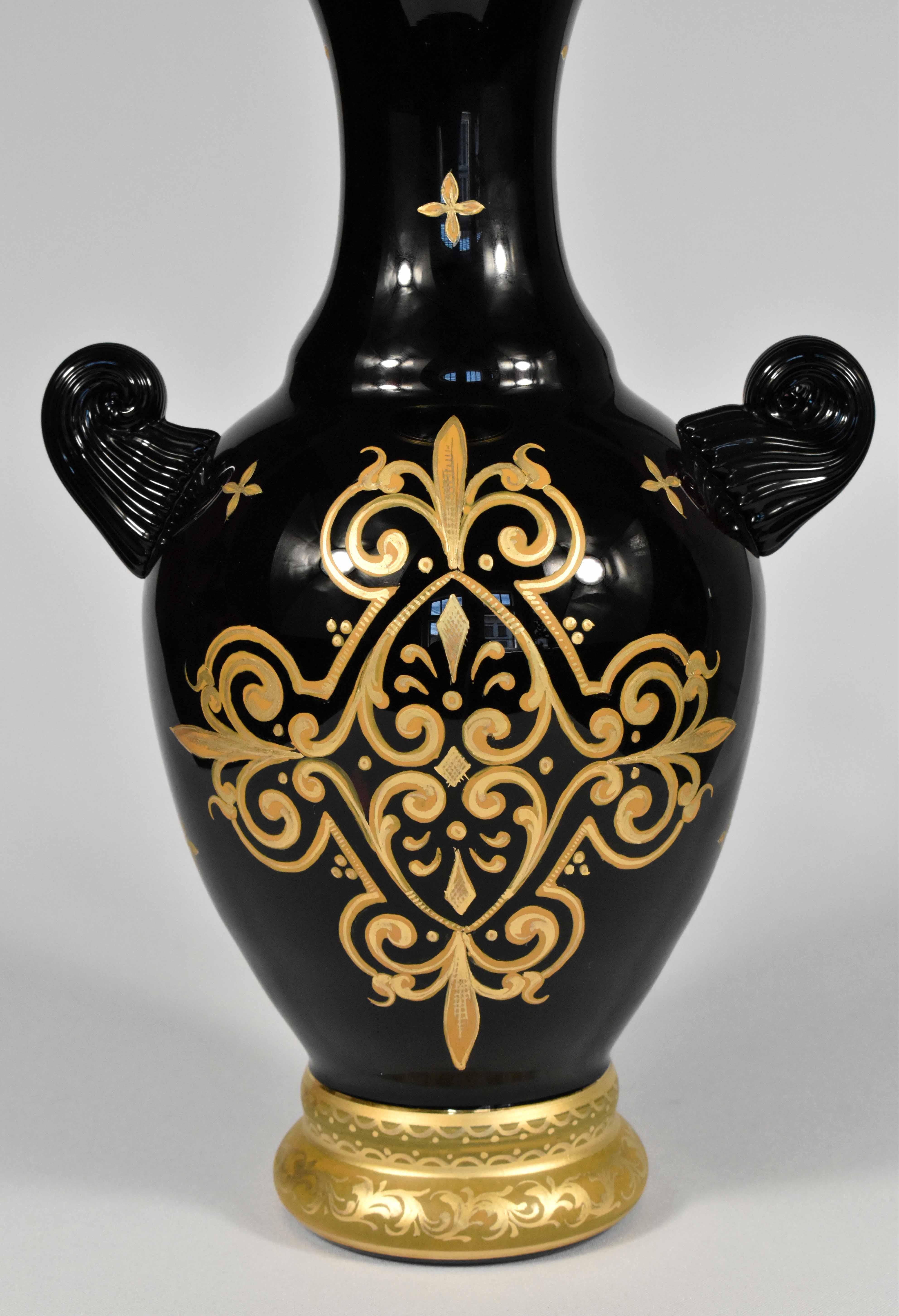 Paire de vases peints à la main, verre de style bohème du 19ème siècle en vente 2