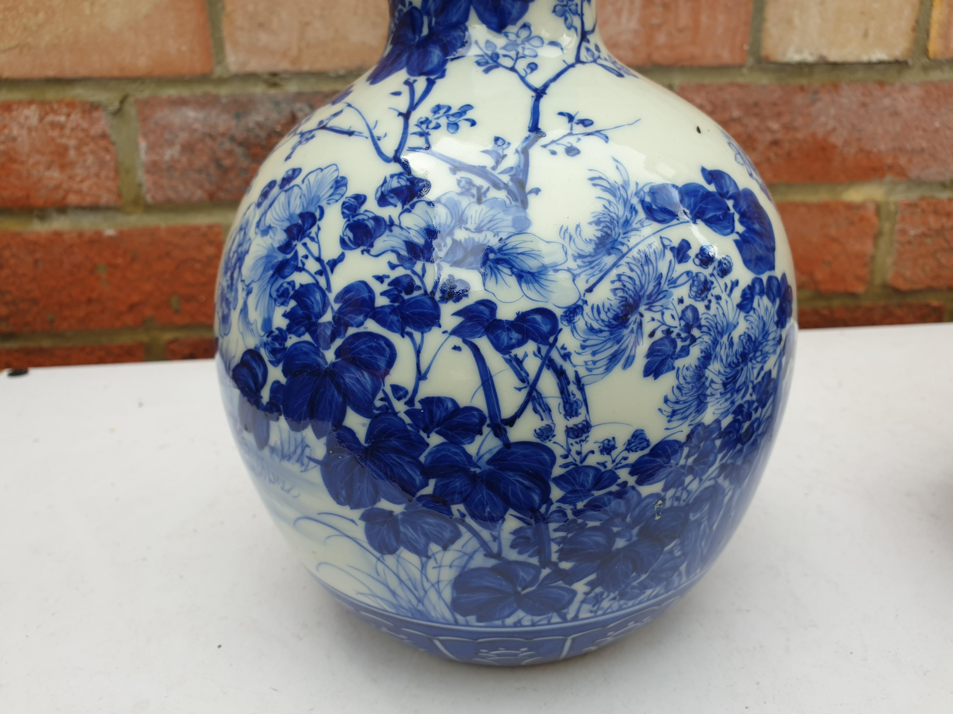 Pair of Handpainted Blue and White Meiji Period Double Gourde Vases For Sale 5
