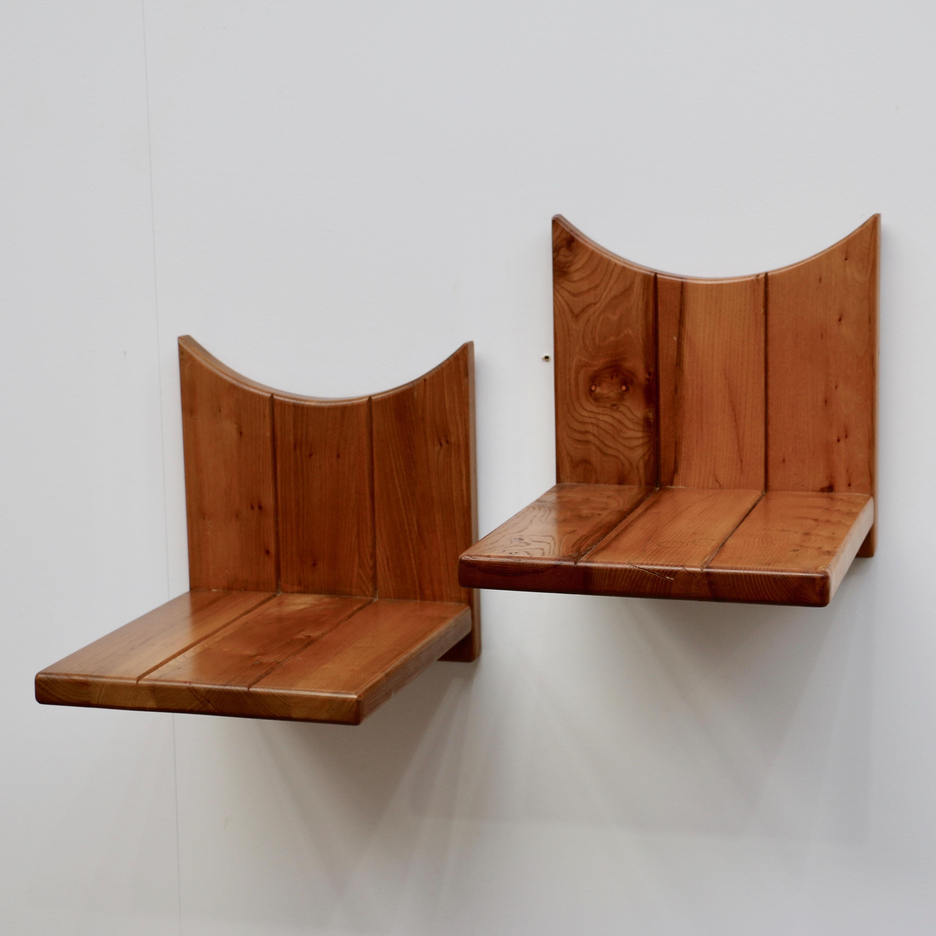 French Pair of Hanging Bedside Tables in Solid Elm, House Regain, France, 1970s For Sale