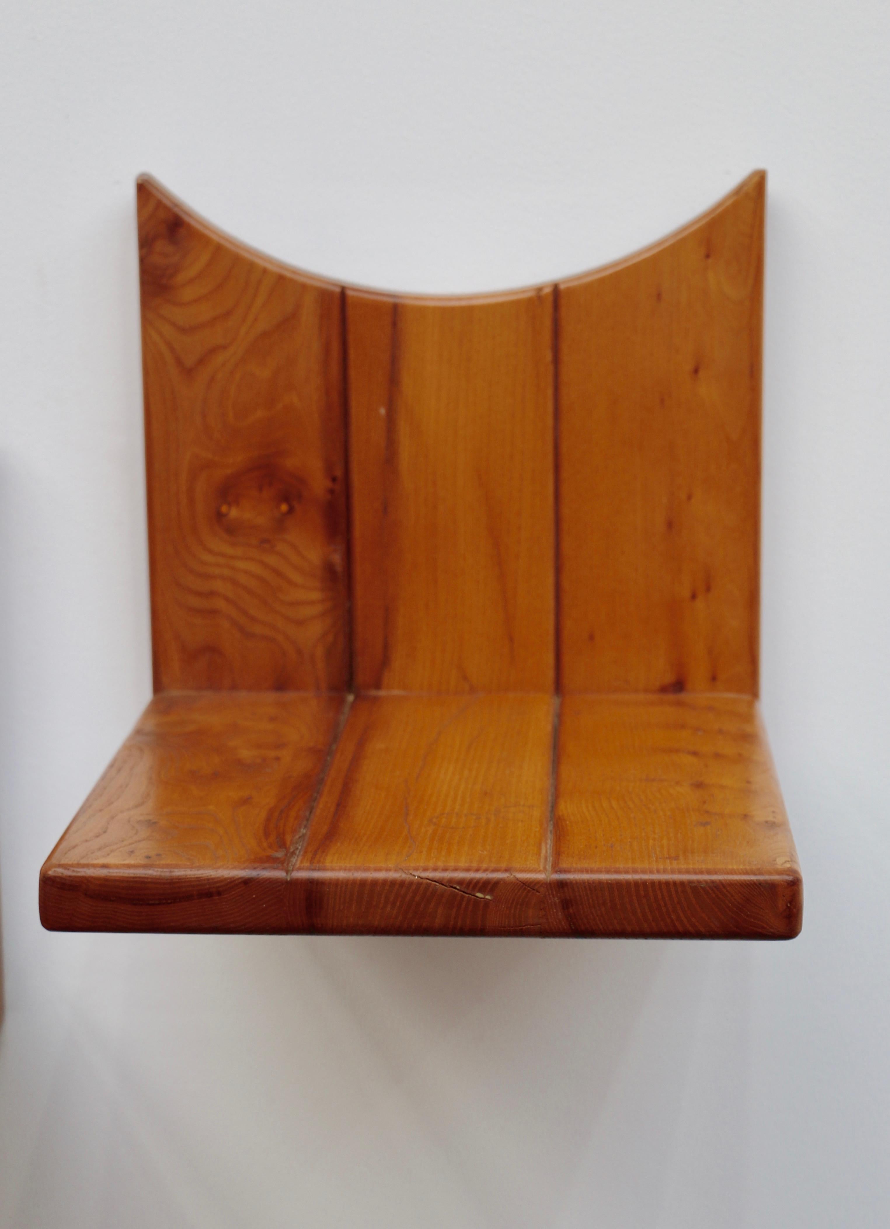 Late 20th Century Pair of Hanging Bedside Tables in Solid Elm, House Regain, France, 1970s For Sale