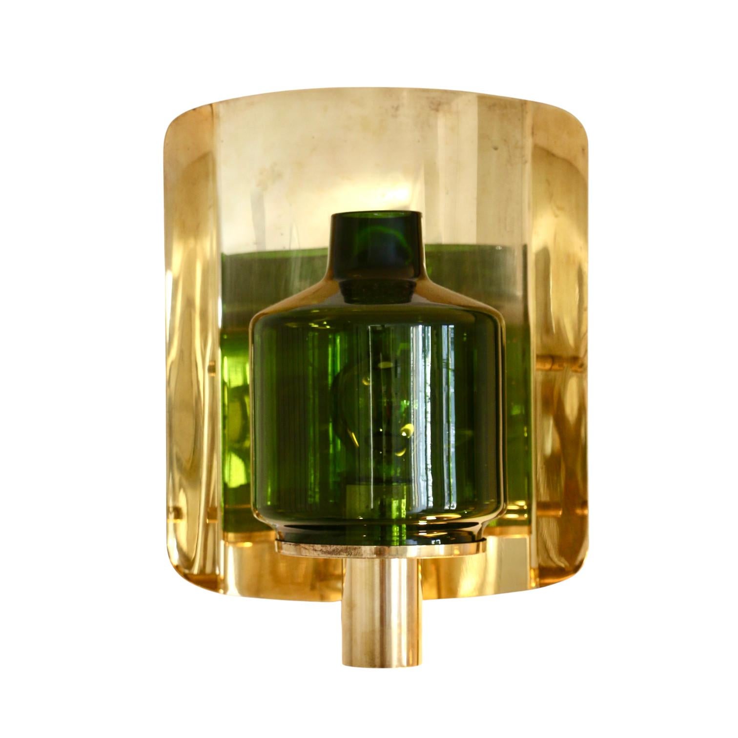 A pair of Hans Agne Jakobsson sconces, Sweden 60s. In Good Condition For Sale In VILLERS-SUR-MER, FR