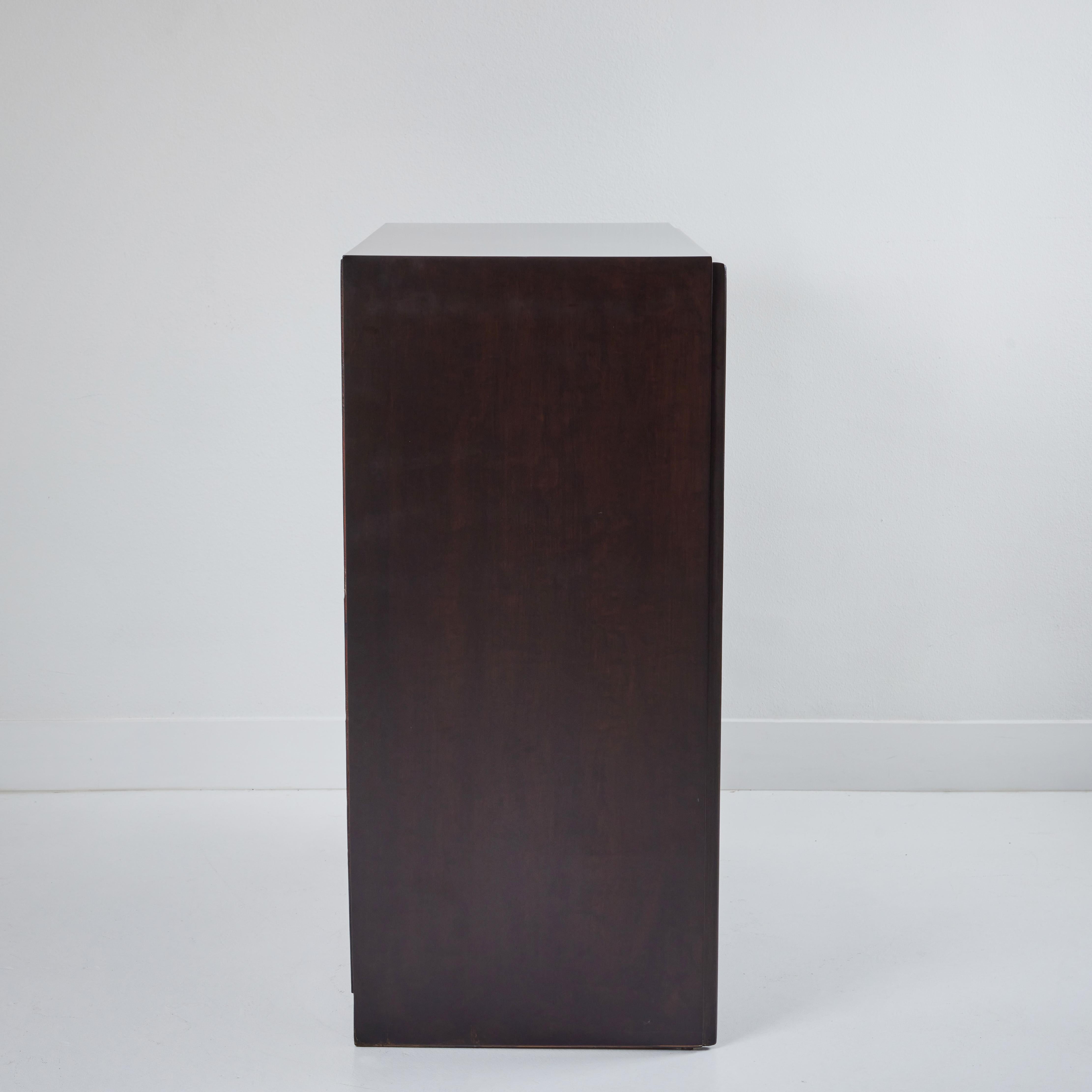 Ein Paar hohe Kommoden von Paul Frankl für Johnson Furniture im Angebot 5