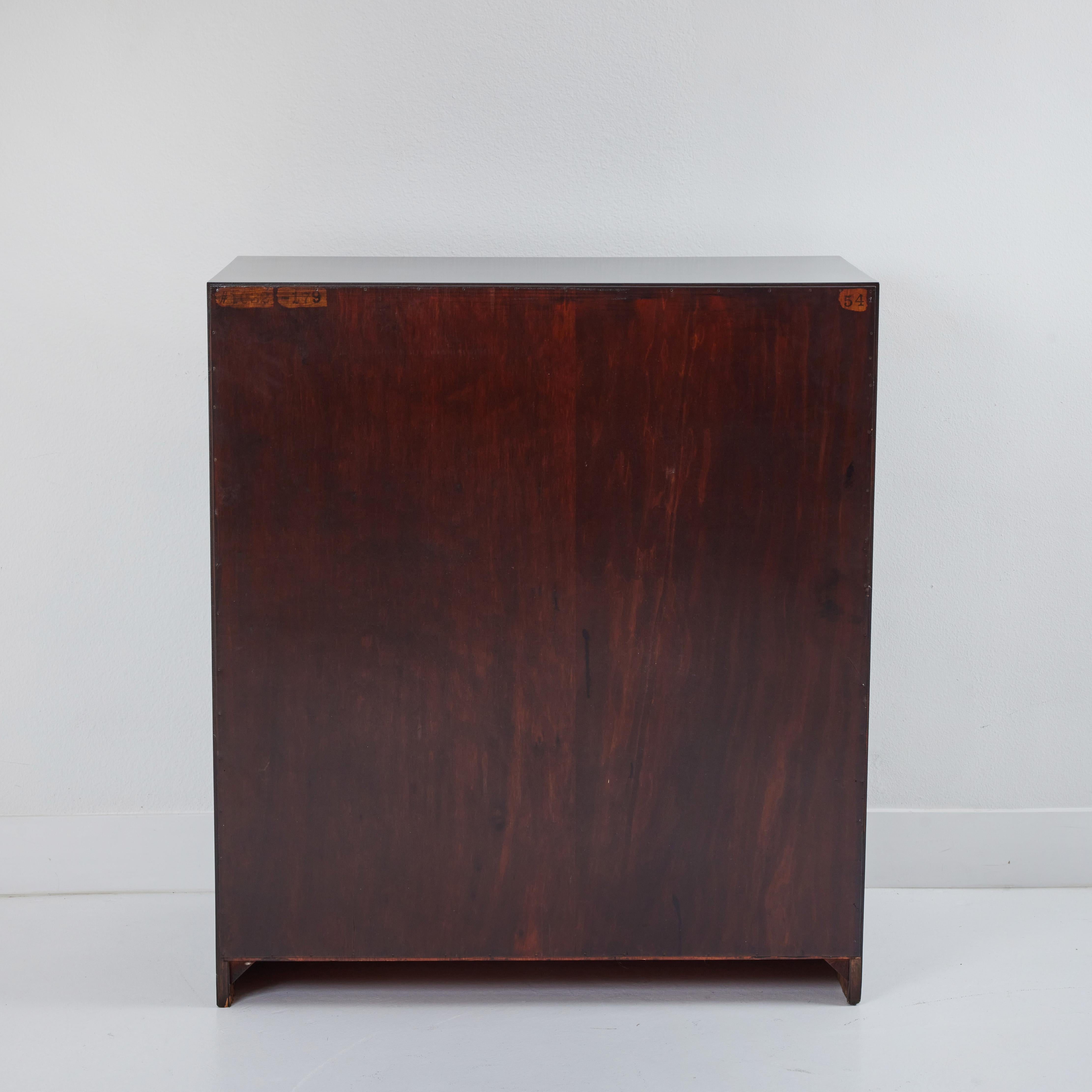 Ein Paar hohe Kommoden von Paul Frankl für Johnson Furniture im Angebot 6