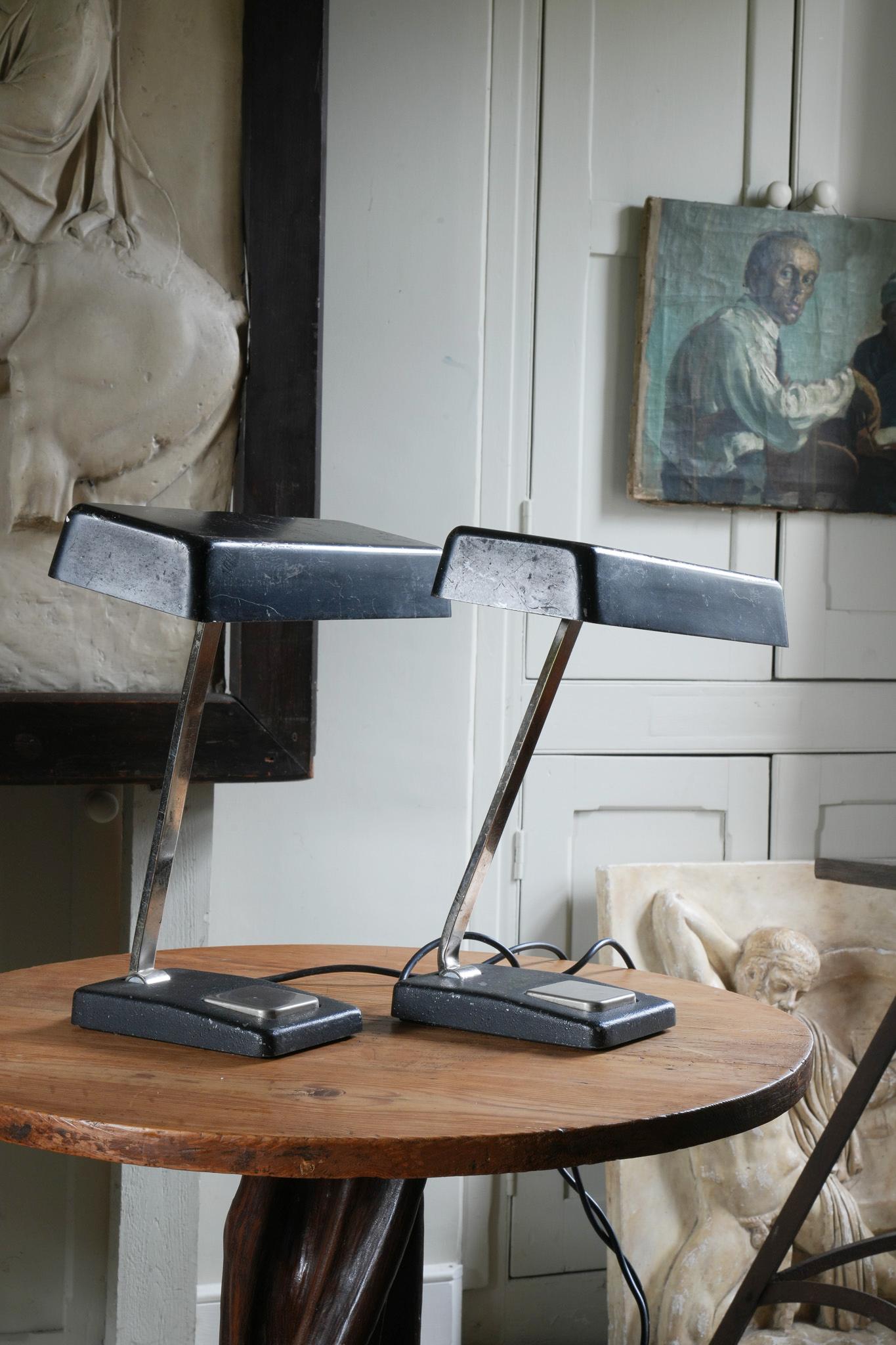 A Pair of Hillebrand Desk Lamps For Sale 2