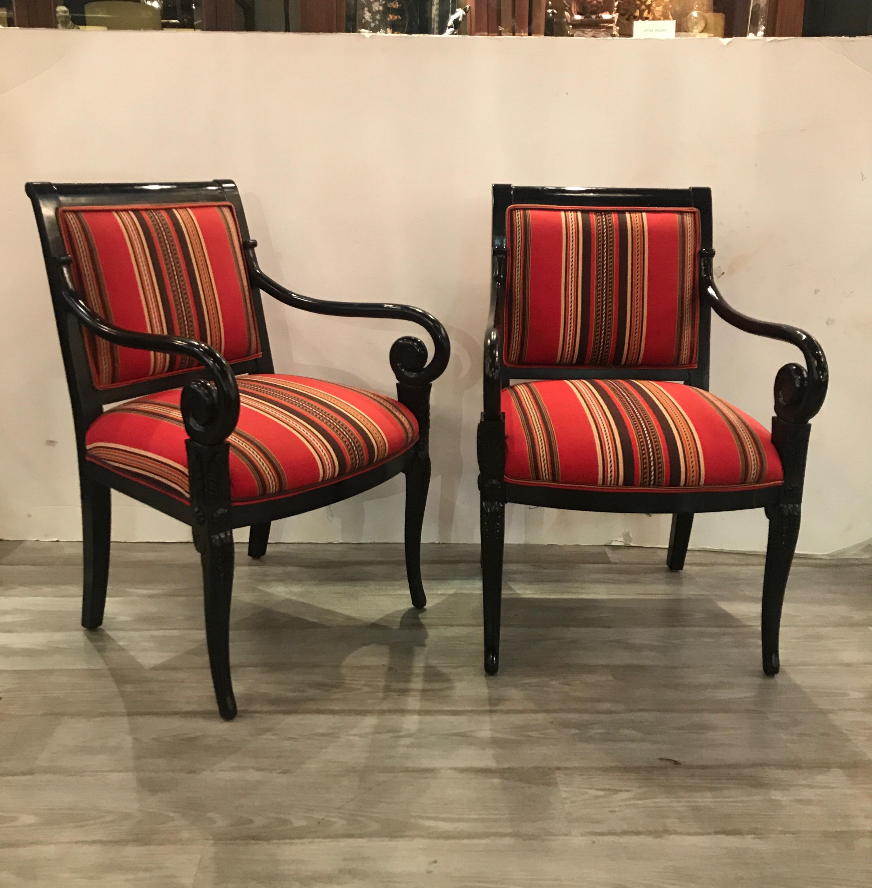 Pair of Hollywood Regency Neoclassical Armchairs In Good Condition In Lambertville, NJ