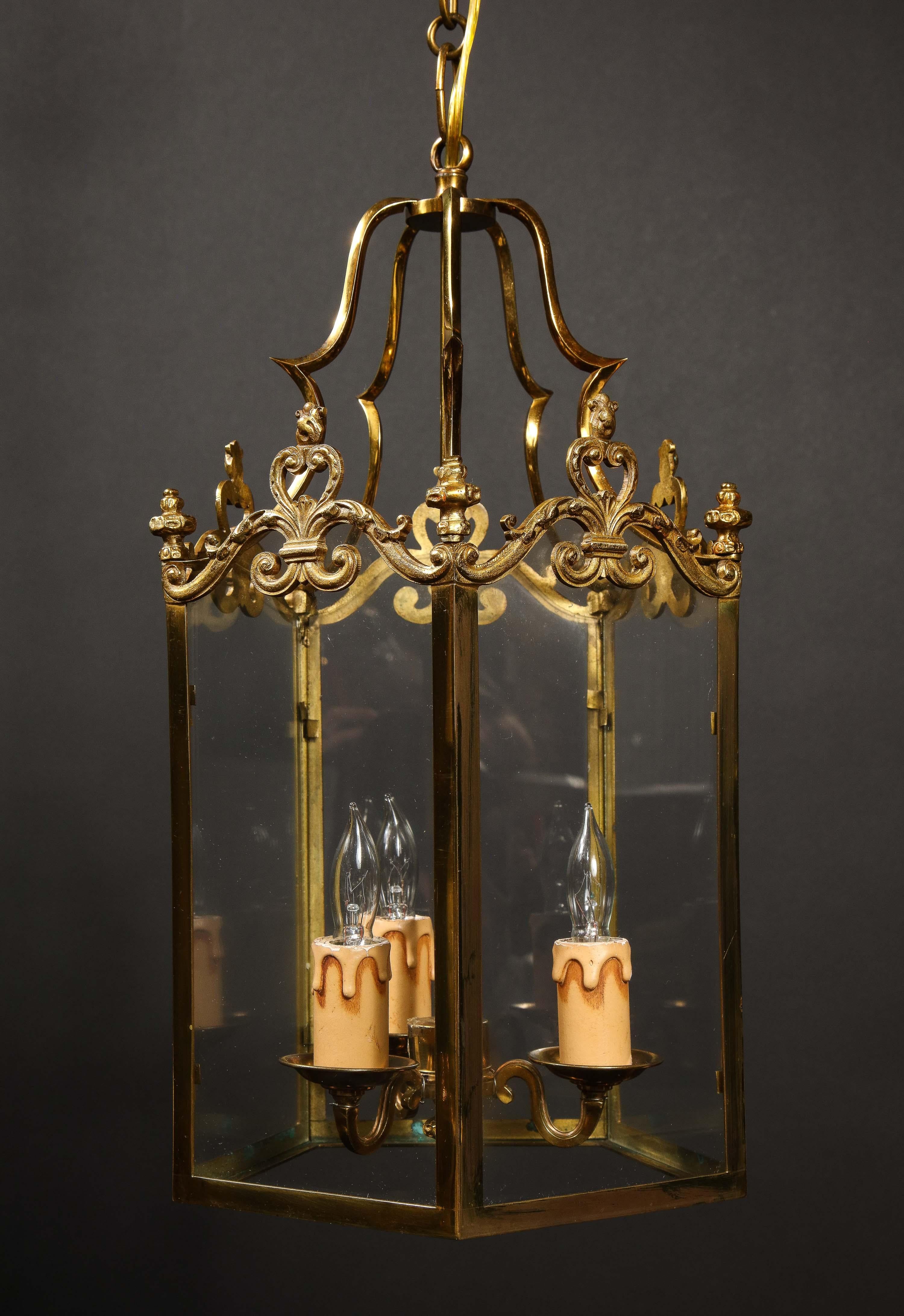 Pair of Hollywood Regency Style Gilt Brass and Glass Lanterns For Sale 9