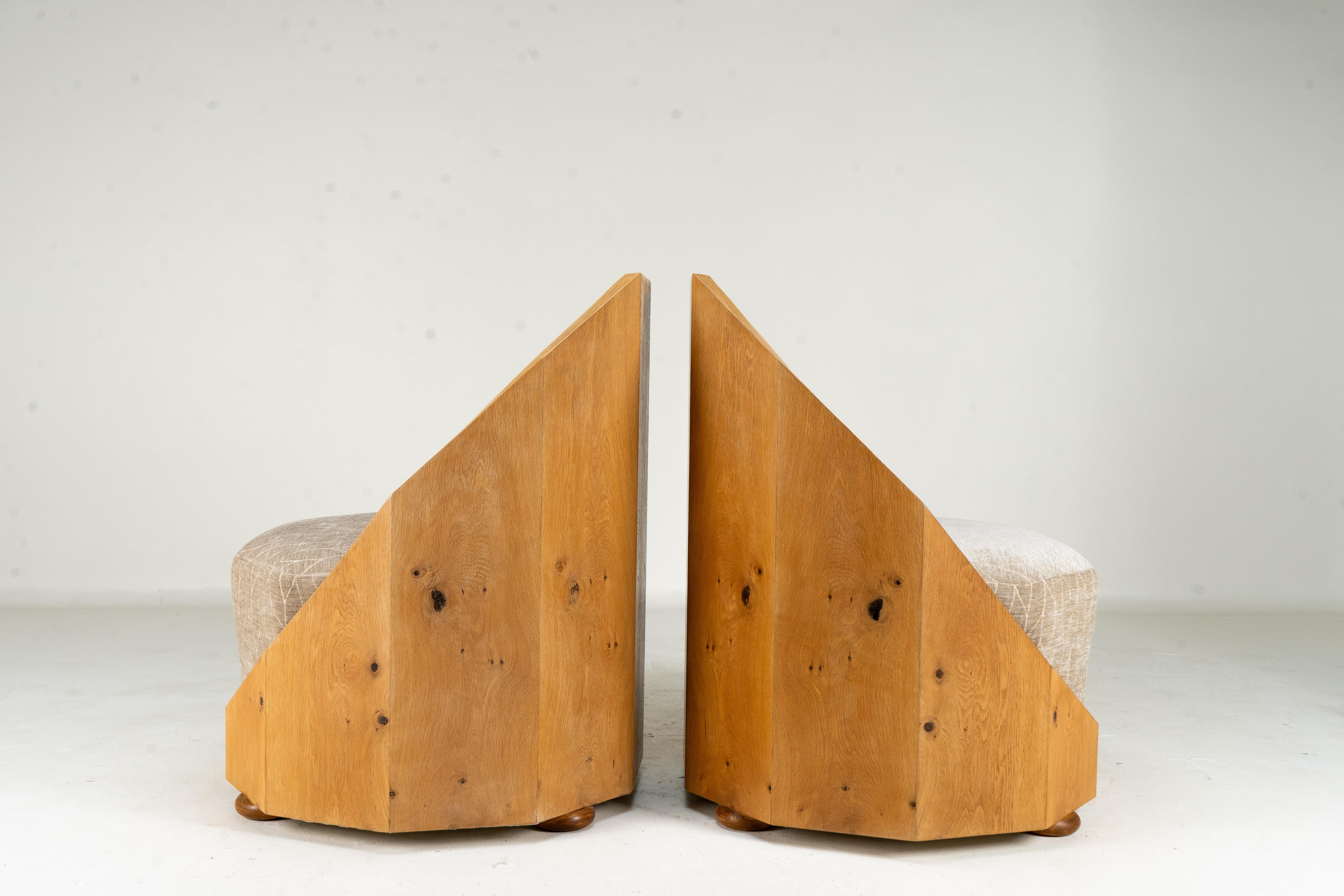 Oak A Pair of Hungarian Art Deco 