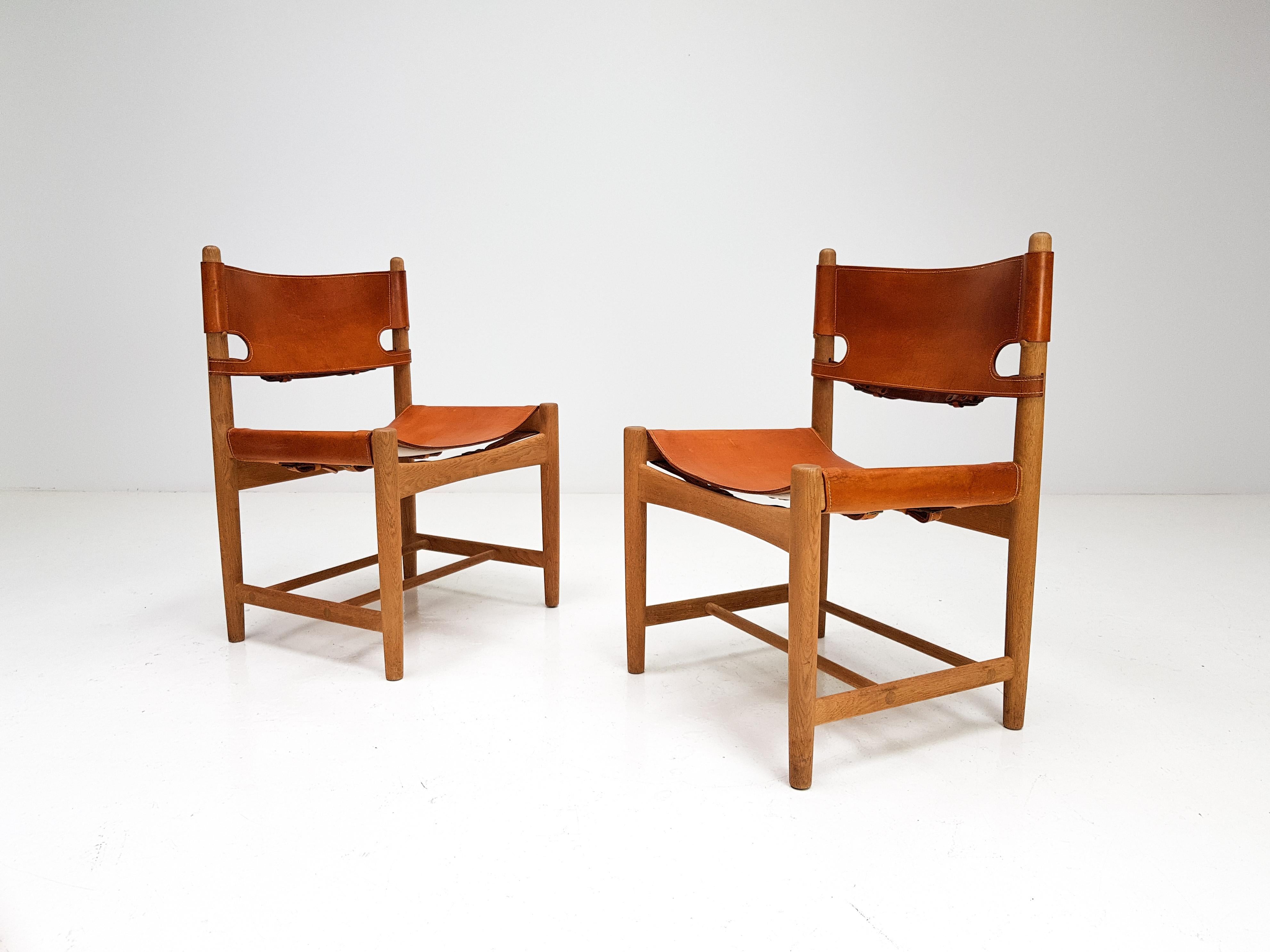 Pair of Hunting Dining Chairs, Model 3237 by Børge Mogensen for Fredericia 3