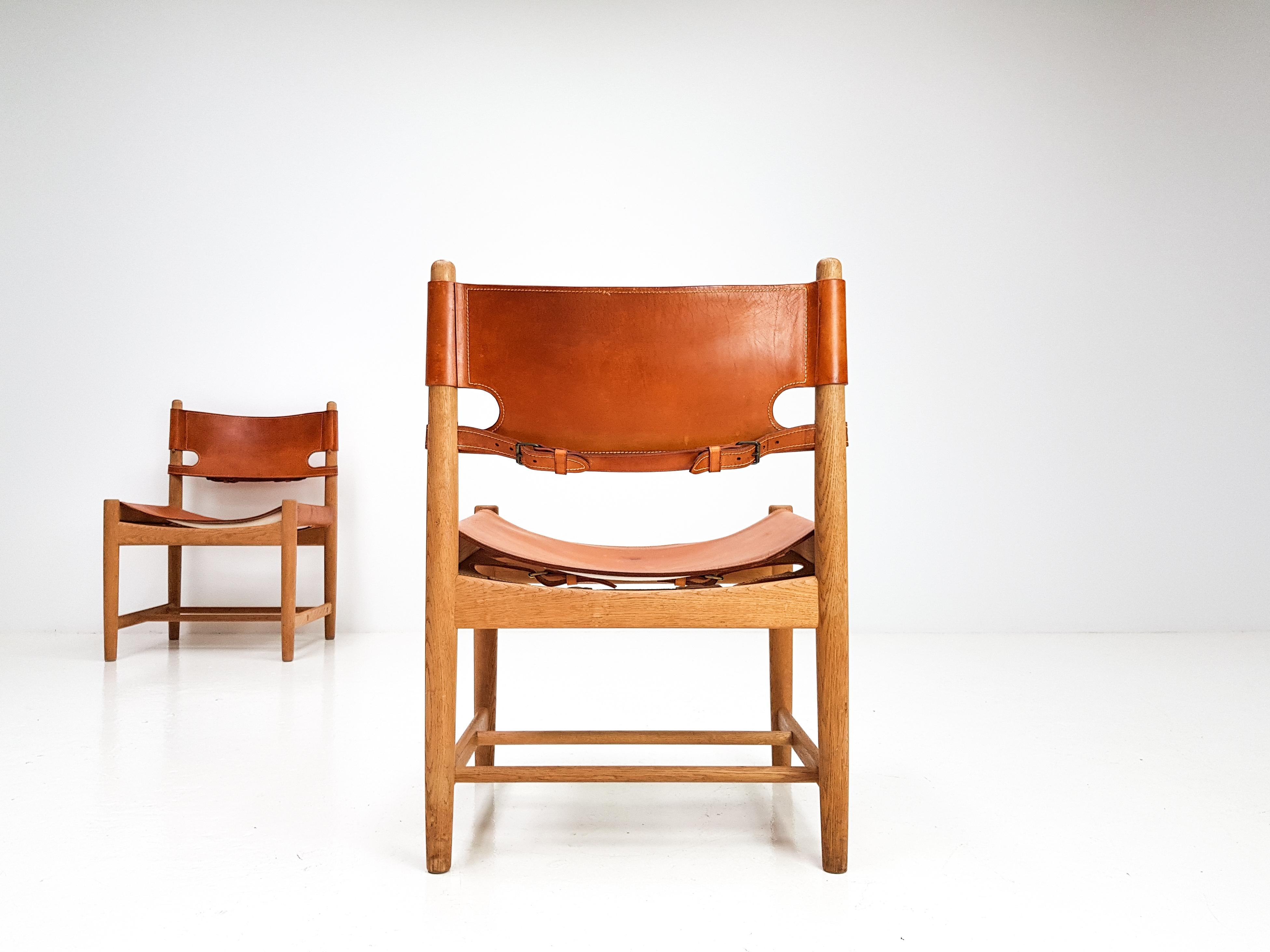 Pair of Hunting Dining Chairs, Model 3237 by Børge Mogensen for Fredericia 1
