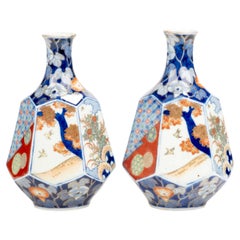 Ein Paar Imari-Arita-Porzellanvasen mit Fukagawa-Marke