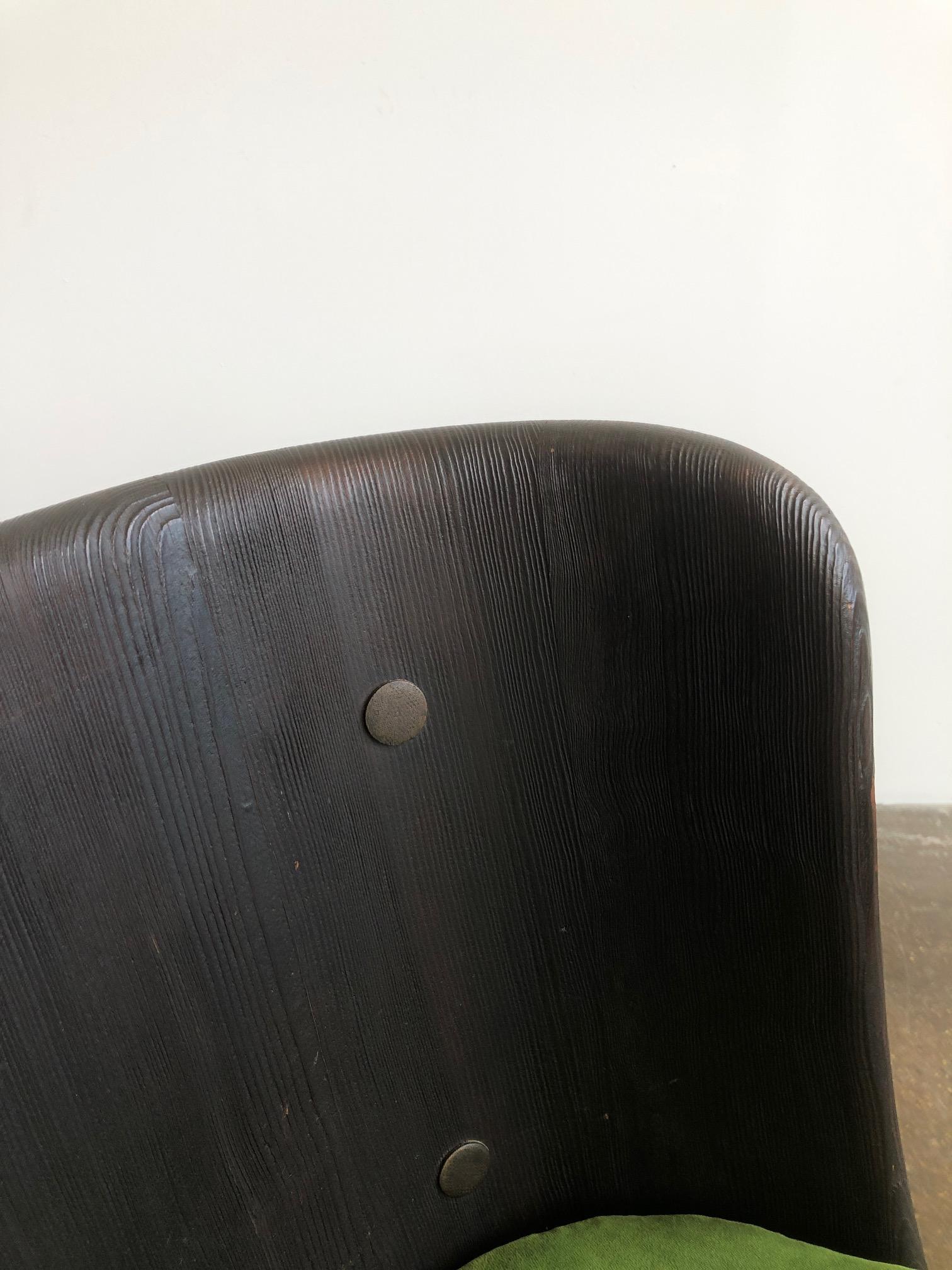 Milieu du XXe siècle Paire d'importantes chaises « Lovo » d'Axel Einar Hjorth en vente
