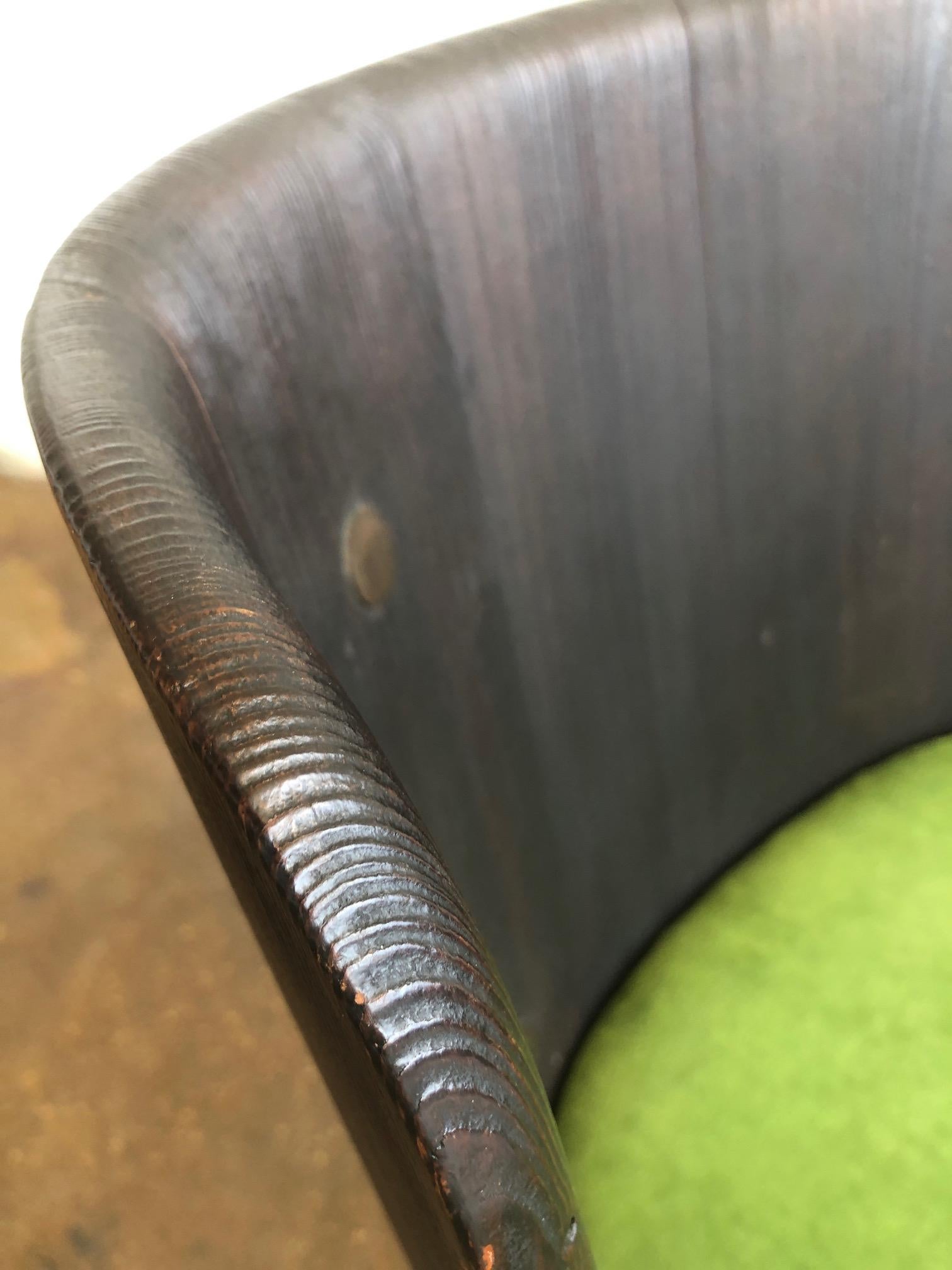 Pin Paire d'importantes chaises « Lovo » d'Axel Einar Hjorth en vente