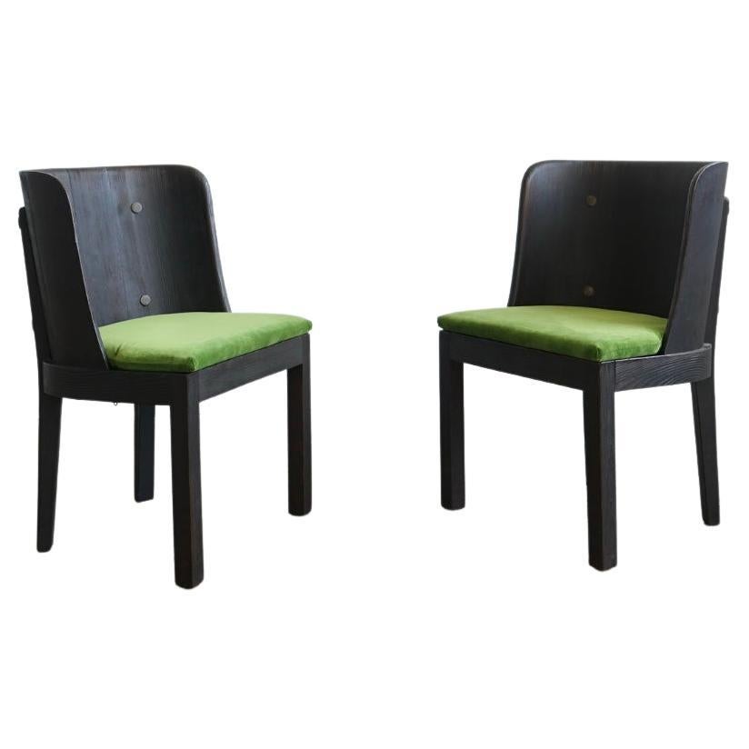 Paire d'importantes et anciennes chaises « Lovo » d'Axel Einar Hjorth