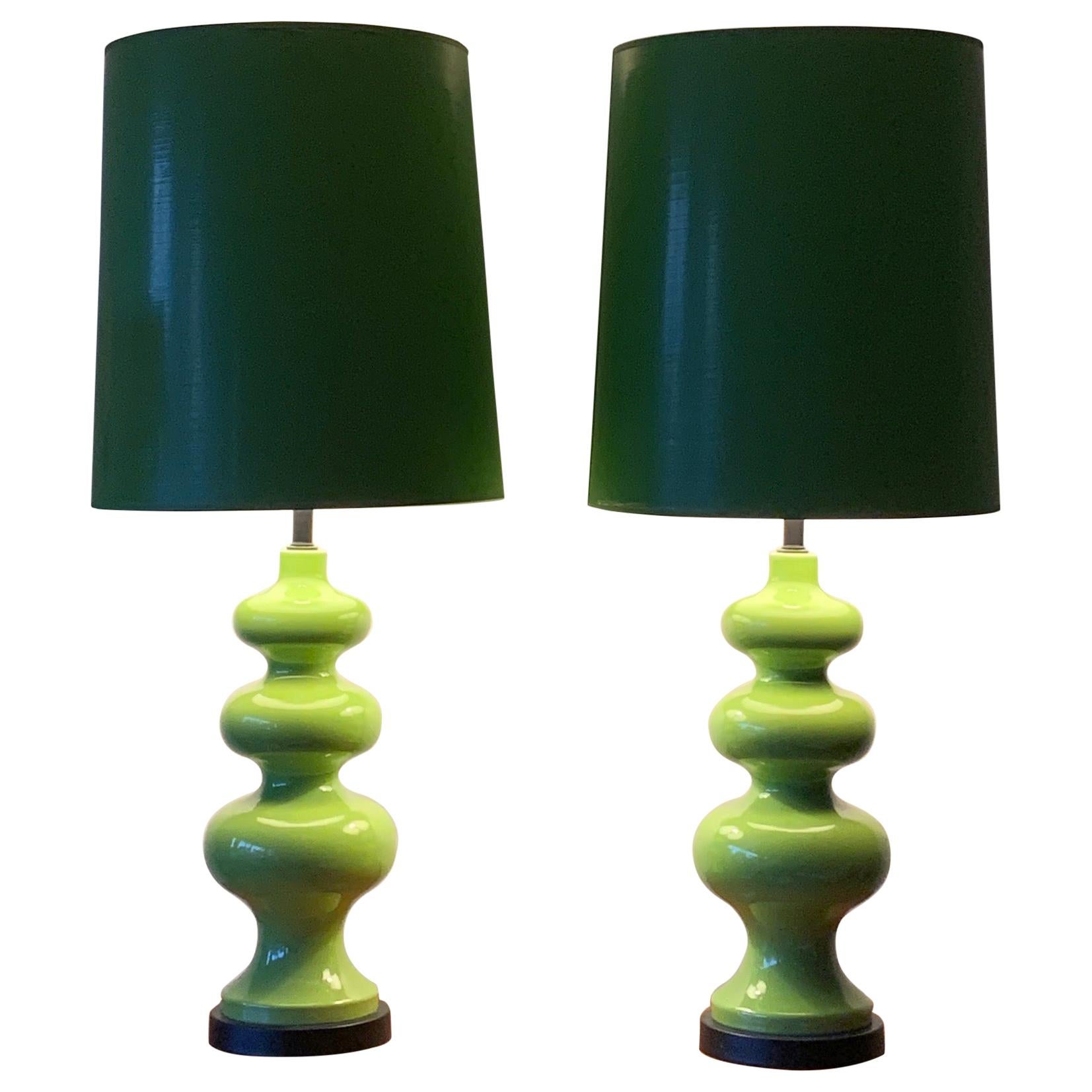 Ein Paar beeindruckende Keramiklampen um 1970 mit Originalschirmen