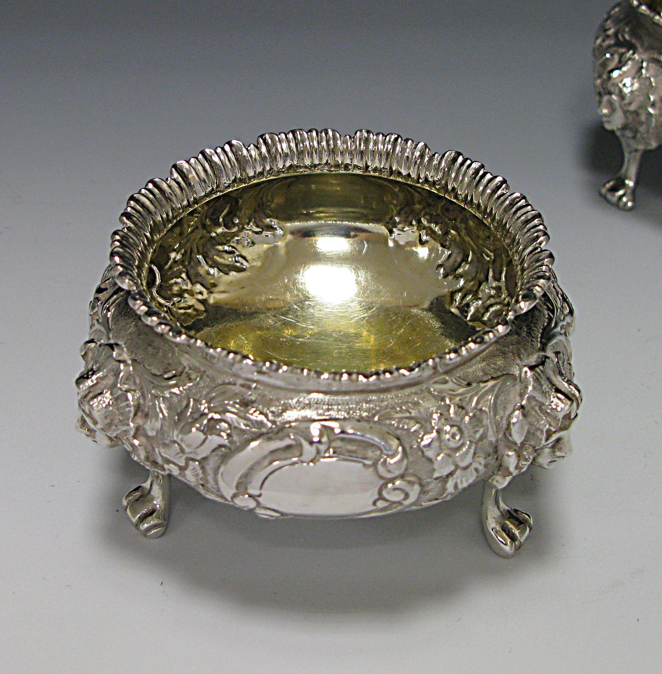 Late 19th Century Pair of Impressive Victorian Antique Silver Salts, London, 1879 For Sale
